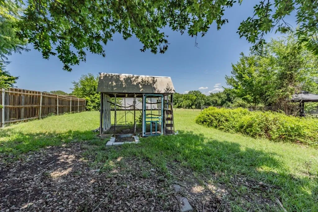 Single Family Residence For Sale in Dallas County , 114 Wagon Wheel Lane, Wylie, Texas 75098, 3 Bedroom, 2 Bathroom, 1 Garage spaces, 1,498 Sqft, built in 1979, mls#21322539, Real Estate Agent in Wylie, Homes For Sale in Dallas county, Homes For Sale in Wylie, Realtor in Wylie Texas, Real Estate Brokerage Independent Realty Texas, Luminita Cordes Realtor