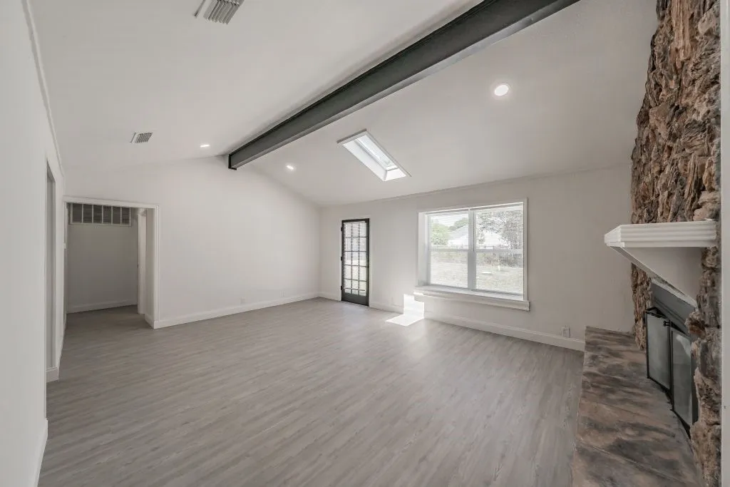 Single Family Residence For Sale in Dallas County , 114 Wagon Wheel Lane, Wylie, Texas 75098, 3 Bedroom, 2 Bathroom, 1 Garage spaces, 1,498 Sqft, built in 1979, mls#21322539, Real Estate Agent in Wylie, Homes For Sale in Dallas county, Homes For Sale in Wylie, Realtor in Wylie Texas, Real Estate Brokerage Independent Realty Texas, Luminita Cordes Realtor