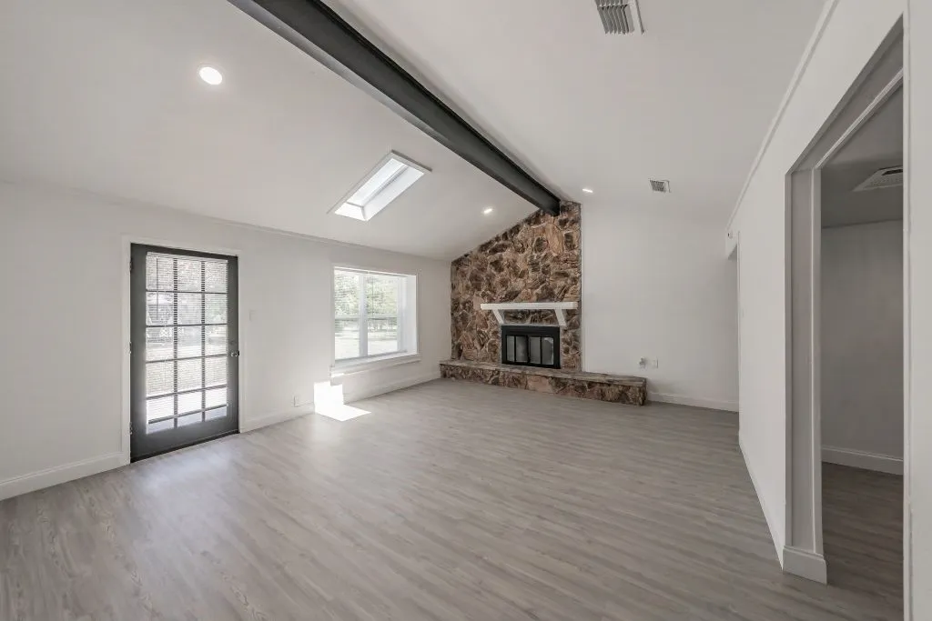 Single Family Residence For Sale in Dallas County , 114 Wagon Wheel Lane, Wylie, Texas 75098, 3 Bedroom, 2 Bathroom, 1 Garage spaces, 1,498 Sqft, built in 1979, mls#21322539, Real Estate Agent in Wylie, Homes For Sale in Dallas county, Homes For Sale in Wylie, Realtor in Wylie Texas, Real Estate Brokerage Independent Realty Texas, Luminita Cordes Realtor