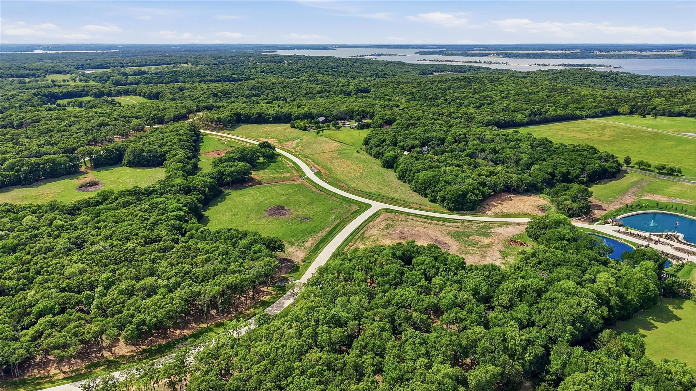 Improved Land For Sale in Grayson County , 271 White Tail Way, Pottsboro, Texas 75076, 0, 0, Garage spaces, 0 Sqft, built in 0, Price $200,000, mls#21322812, Real Estate Agent in Pottsboro, Homes For Sale in Grayson county, Homes For Sale in Pottsboro, Realtor in Pottsboro Texas, Real Estate Brokerage Independent Realty Texas, Luminita Cordes Realtor