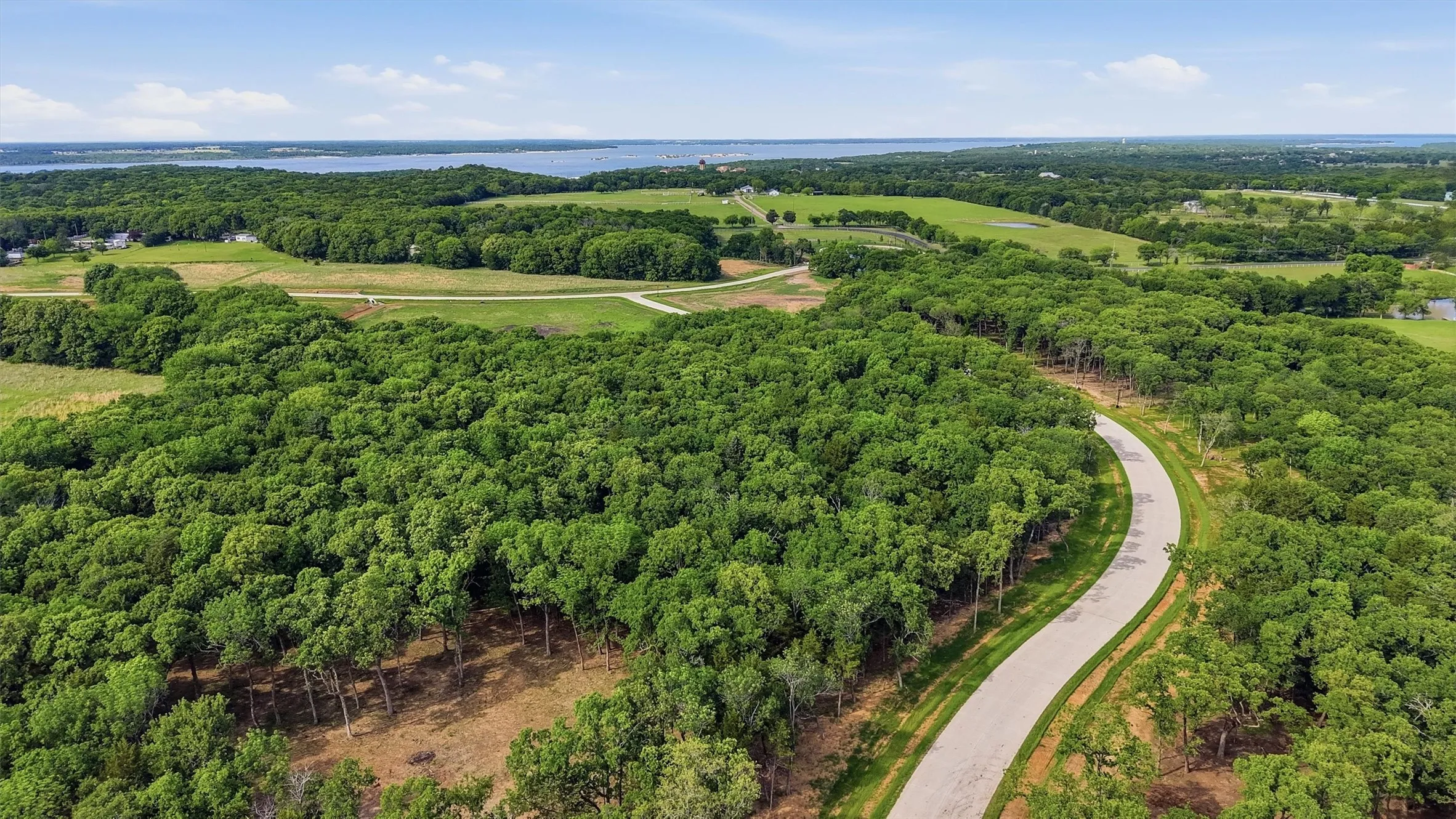 Improved Land For Sale in Grayson County , 271 White Tail Way, Pottsboro, Texas 75076, 0, 0, Garage spaces, 0 Sqft, built in 0, Price $200,000, mls#21322812, Real Estate Agent in Pottsboro, Homes For Sale in Grayson county, Homes For Sale in Pottsboro, Realtor in Pottsboro Texas, Real Estate Brokerage Independent Realty Texas, Luminita Cordes Realtor
