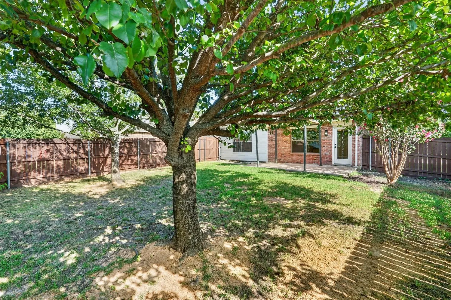 Single Family Residence For Sale in Rockwall County , 508 Ame Lane, Royse City, Texas 75189, 4 Bedroom, 2 Bathroom, 2 Garage spaces, 1,720 Sqft, built in 2006, mls#21322904, Real Estate Agent in Royse City, Homes For Sale in Rockwall county, Homes For Sale in Royse City, Realtor in Royse City Texas, Real Estate Brokerage Independent Realty Texas, Luminita Cordes Realtor