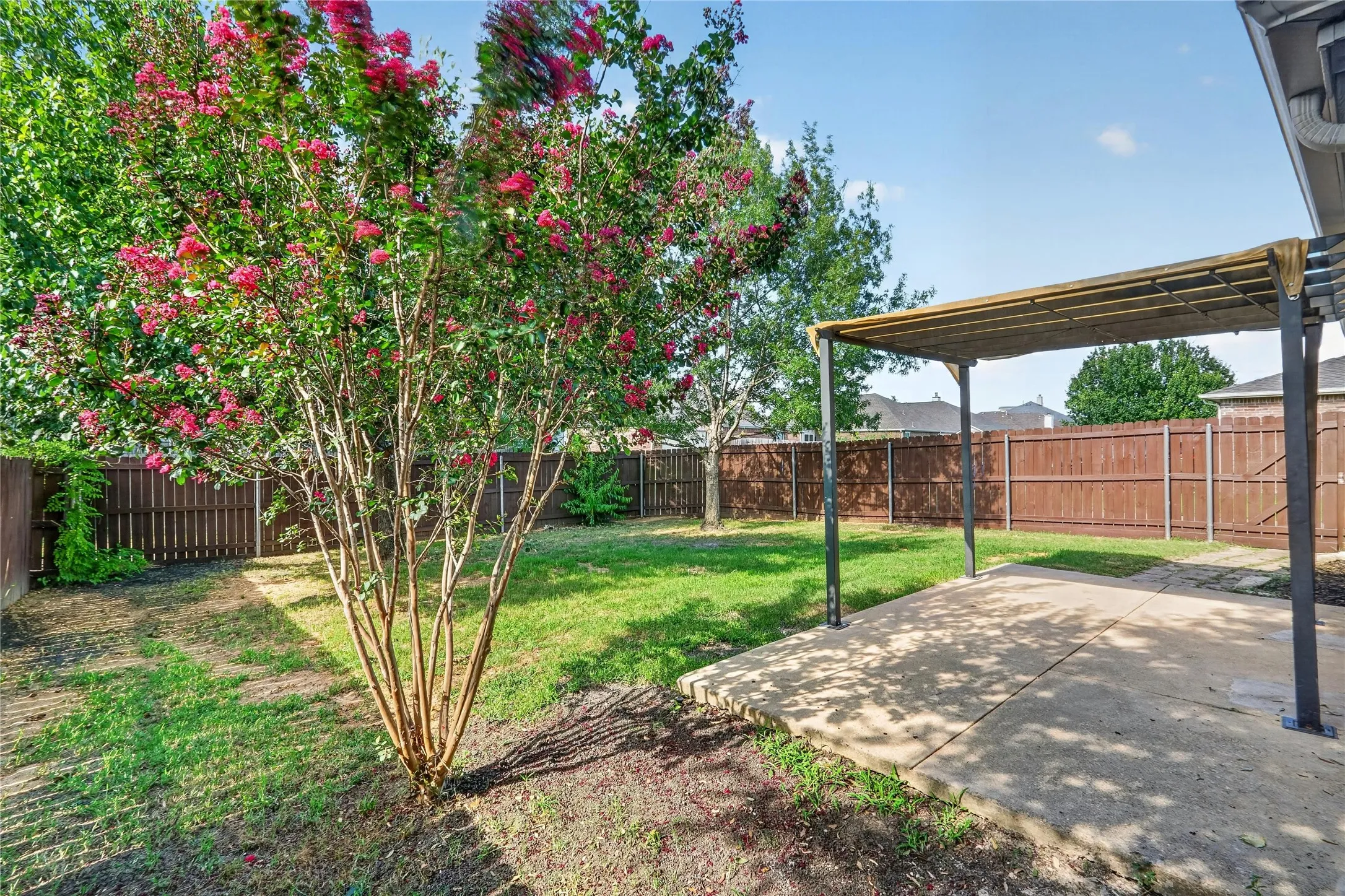 Single Family Residence For Sale in Rockwall County , 508 Ame Lane, Royse City, Texas 75189, 4 Bedroom, 2 Bathroom, 2 Garage spaces, 1,720 Sqft, built in 2006, mls#21322904, Real Estate Agent in Royse City, Homes For Sale in Rockwall county, Homes For Sale in Royse City, Realtor in Royse City Texas, Real Estate Brokerage Independent Realty Texas, Luminita Cordes Realtor