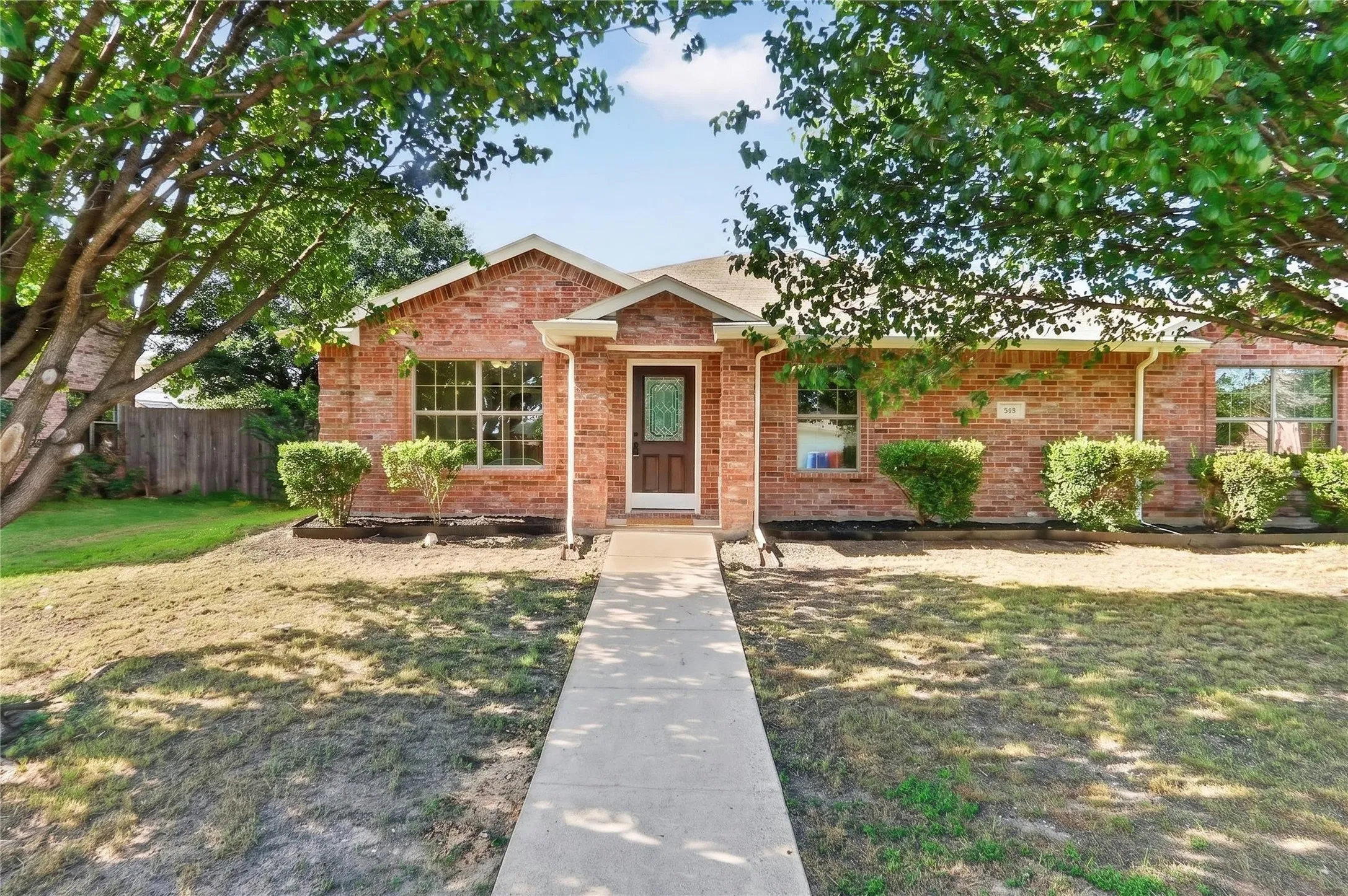 Single Family Residence For Sale in Rockwall County , 508 Ame Lane, Royse City, Texas 75189, 4 Bedroom, 2 Bathroom, 2 Garage spaces, 1,720 Sqft, built in 2006, mls#21322904, Real Estate Agent in Royse City, Homes For Sale in Rockwall county, Homes For Sale in Royse City, Realtor in Royse City Texas, Real Estate Brokerage Independent Realty Texas, Luminita Cordes Realtor