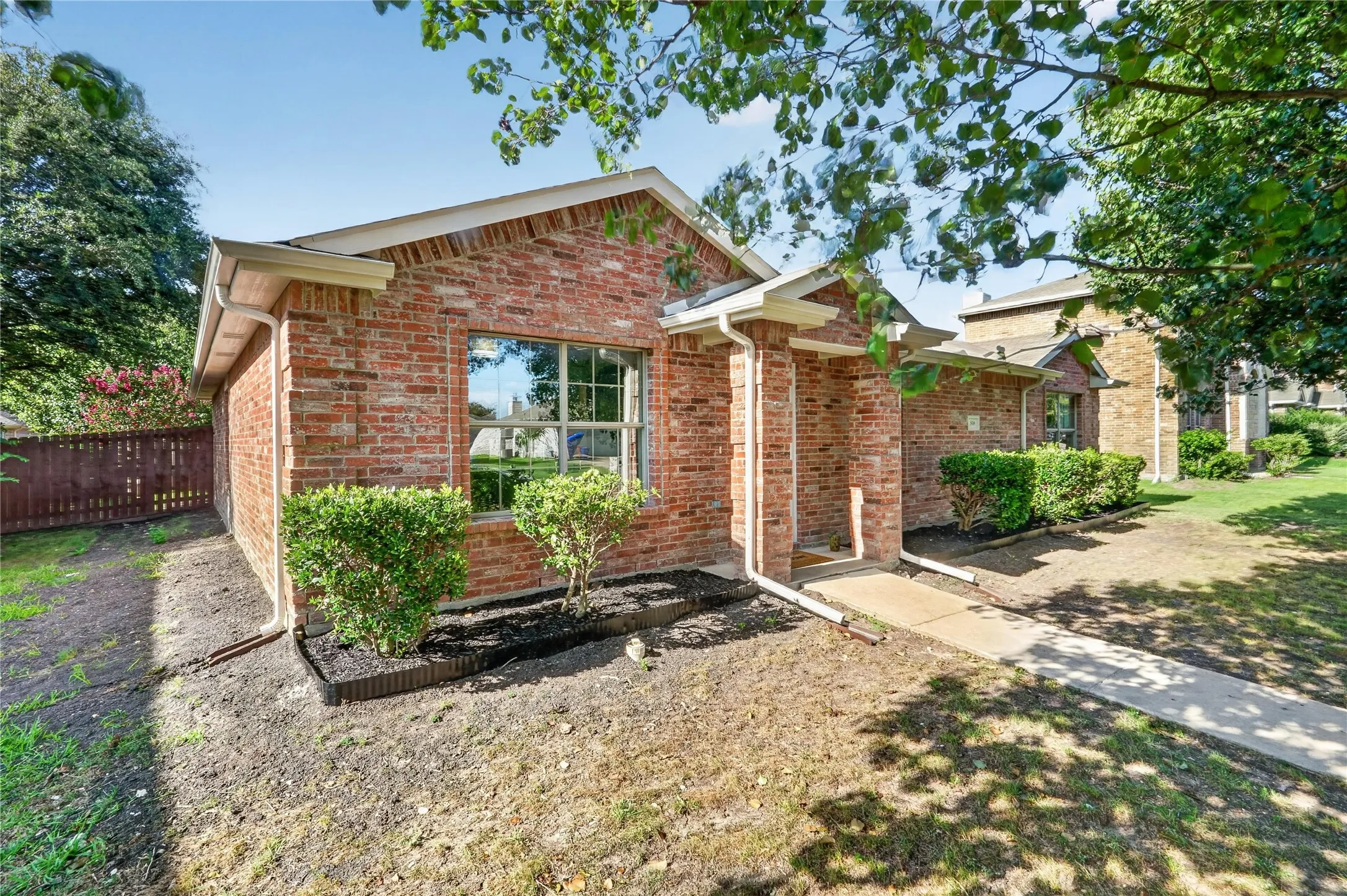 Single Family Residence For Sale in Rockwall County , 508 Ame Lane, Royse City, Texas 75189, 4 Bedroom, 2 Bathroom, 2 Garage spaces, 1,720 Sqft, built in 2006, mls#21322904, Real Estate Agent in Royse City, Homes For Sale in Rockwall county, Homes For Sale in Royse City, Realtor in Royse City Texas, Real Estate Brokerage Independent Realty Texas, Luminita Cordes Realtor