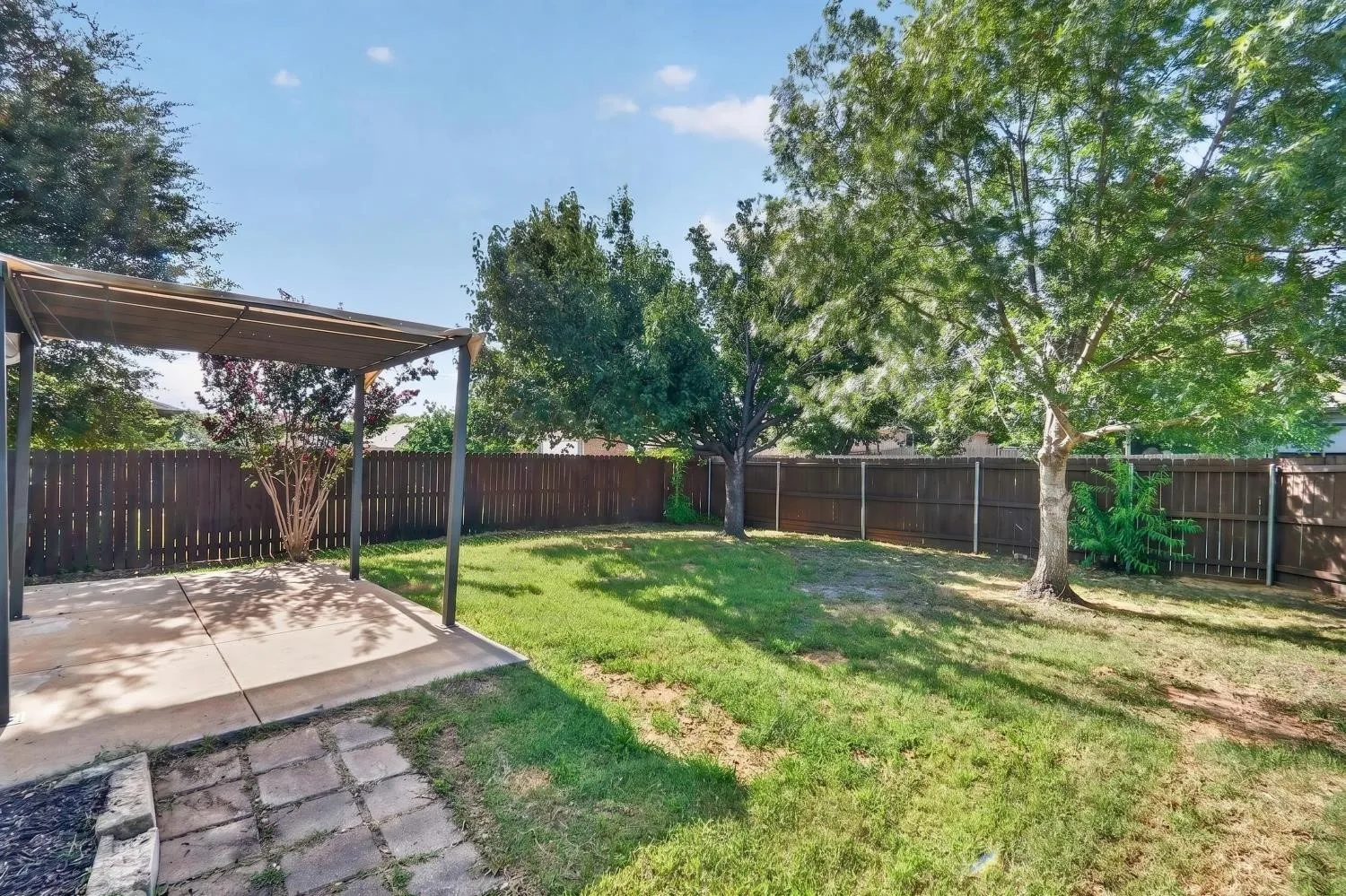 Single Family Residence For Sale in Rockwall County , 508 Ame Lane, Royse City, Texas 75189, 4 Bedroom, 2 Bathroom, 2 Garage spaces, 1,720 Sqft, built in 2006, mls#21322904, Real Estate Agent in Royse City, Homes For Sale in Rockwall county, Homes For Sale in Royse City, Realtor in Royse City Texas, Real Estate Brokerage Independent Realty Texas, Luminita Cordes Realtor