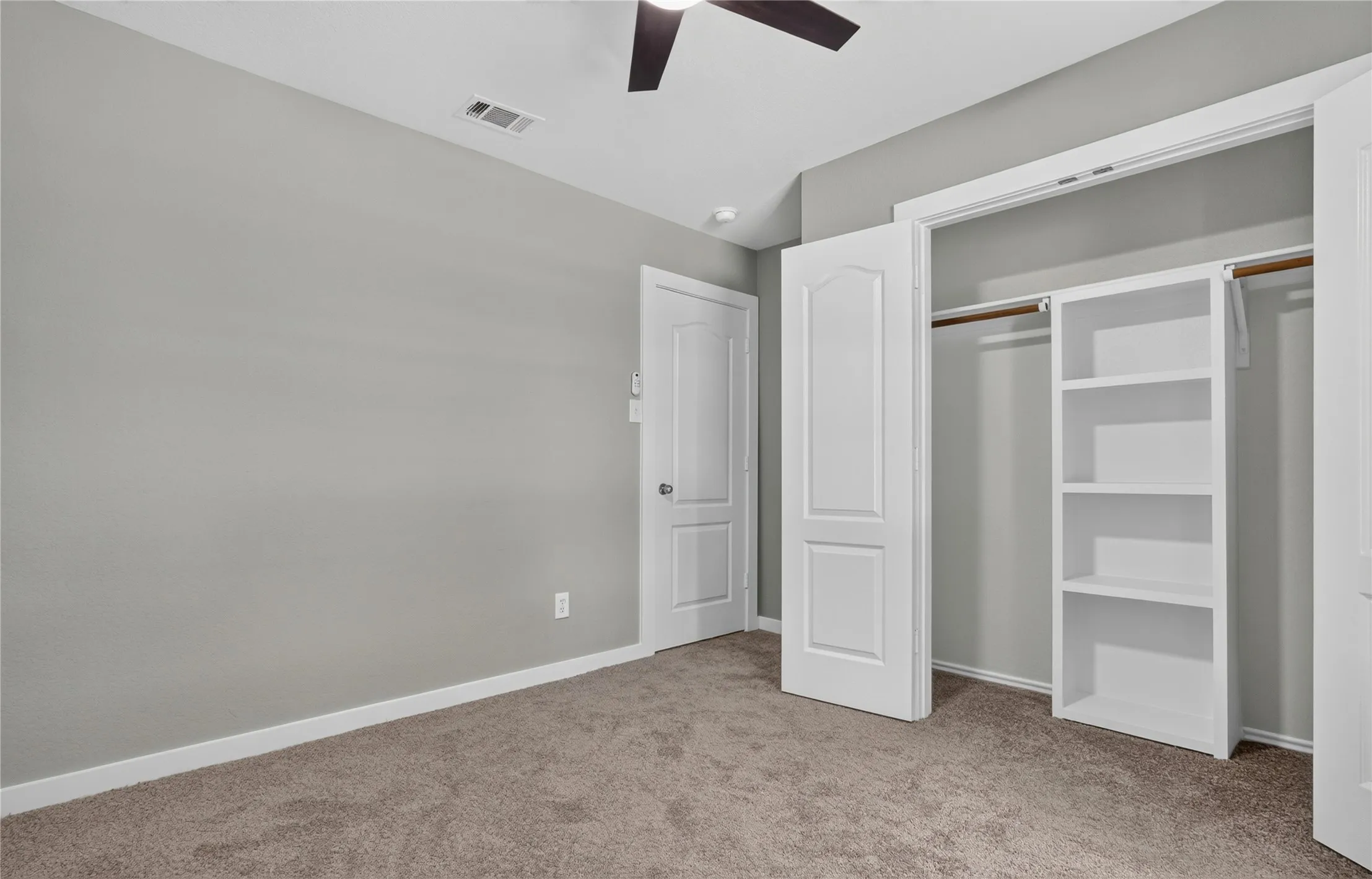 Single Family Residence For Sale in Rockwall County , 508 Ame Lane, Royse City, Texas 75189, 4 Bedroom, 2 Bathroom, 2 Garage spaces, 1,720 Sqft, built in 2006, mls#21322904, Real Estate Agent in Royse City, Homes For Sale in Rockwall county, Homes For Sale in Royse City, Realtor in Royse City Texas, Real Estate Brokerage Independent Realty Texas, Luminita Cordes Realtor