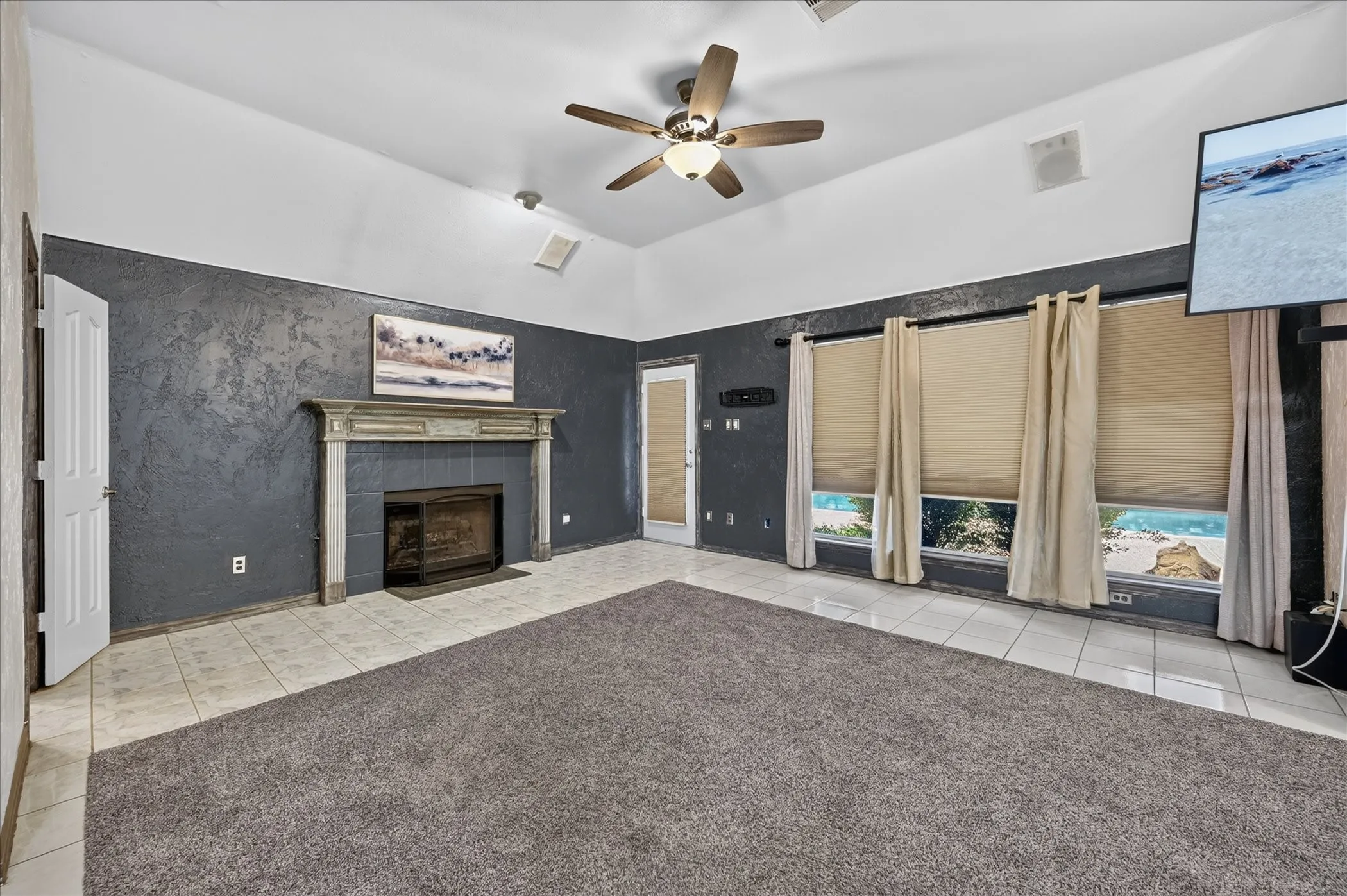 Single Family Residence For Sale in Denton County , 6001 Rock Cove, Flower Mound, Texas 75028, 3 Bedroom, 3 Bathroom, 3 Garage spaces, 2,402 Sqft, built in 1998, mls#21315879, Real Estate Agent in Flower Mound, Homes For Sale in Denton county, Homes For Sale in Flower Mound, Realtor in Flower Mound Texas, Real Estate Brokerage Independent Realty Texas, Luminita Cordes Realtor