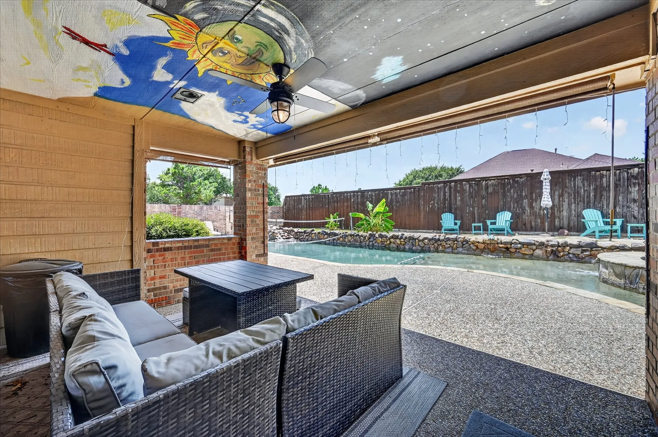 Single Family Residence For Sale in Denton County , 6001 Rock Cove, Flower Mound, Texas 75028, 3 Bedroom, 3 Bathroom, 3 Garage spaces, 2,402 Sqft, built in 1998, mls#21315879, Real Estate Agent in Flower Mound, Homes For Sale in Denton county, Homes For Sale in Flower Mound, Realtor in Flower Mound Texas, Real Estate Brokerage Independent Realty Texas, Luminita Cordes Realtor