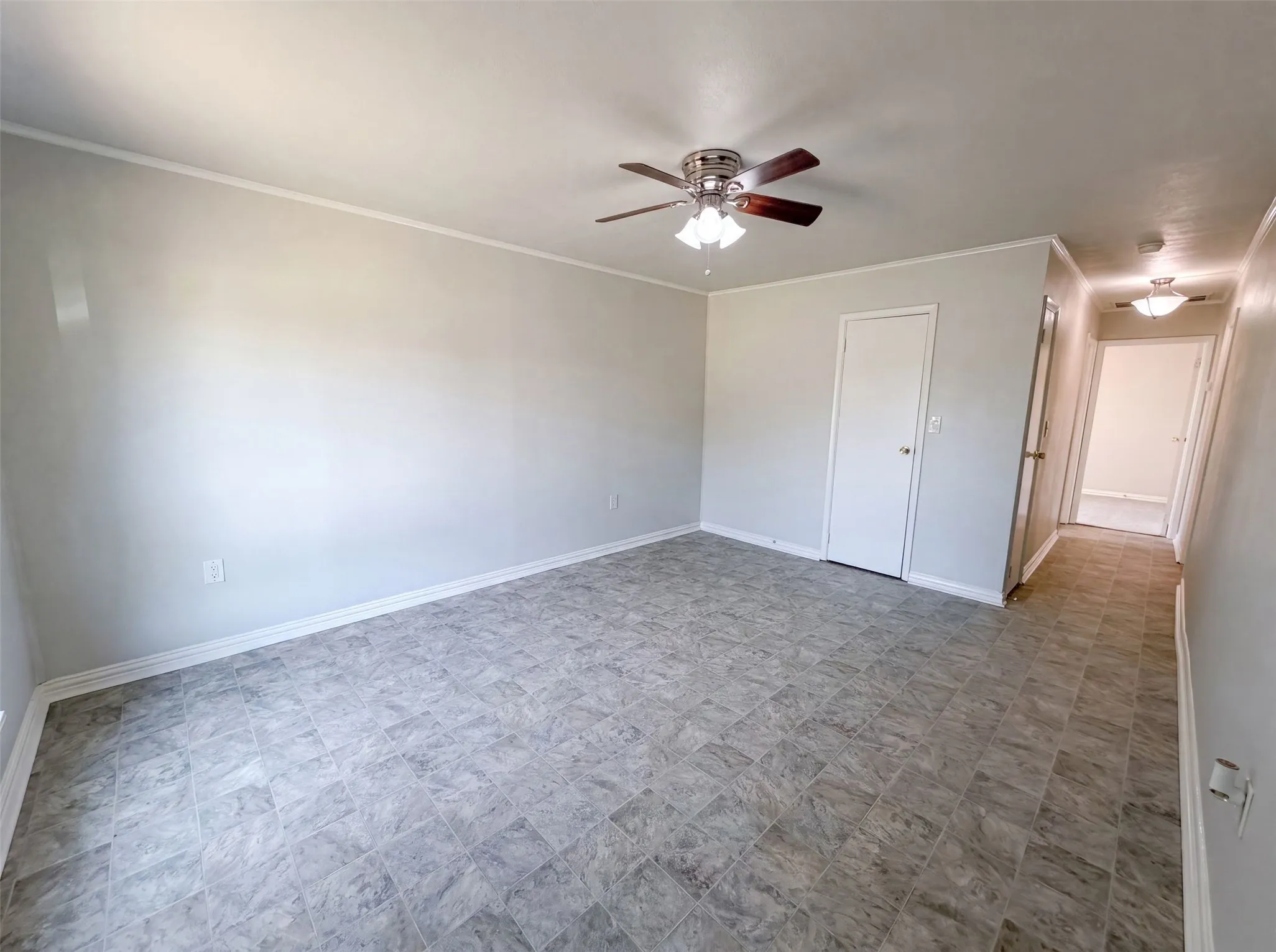 Single Family Residence For Sale in Dallas County , 4268 Texas College Drive, Dallas, Texas 75241, 3 Bedroom, 1 Bathroom, 1 Garage spaces, 1,188 Sqft, built in 1969, mls#21322909, Real Estate Agent in Dallas, Homes For Sale in Dallas county, Homes For Sale in Dallas, Realtor in Dallas Texas, Real Estate Brokerage Independent Realty Texas, Luminita Cordes Realtor