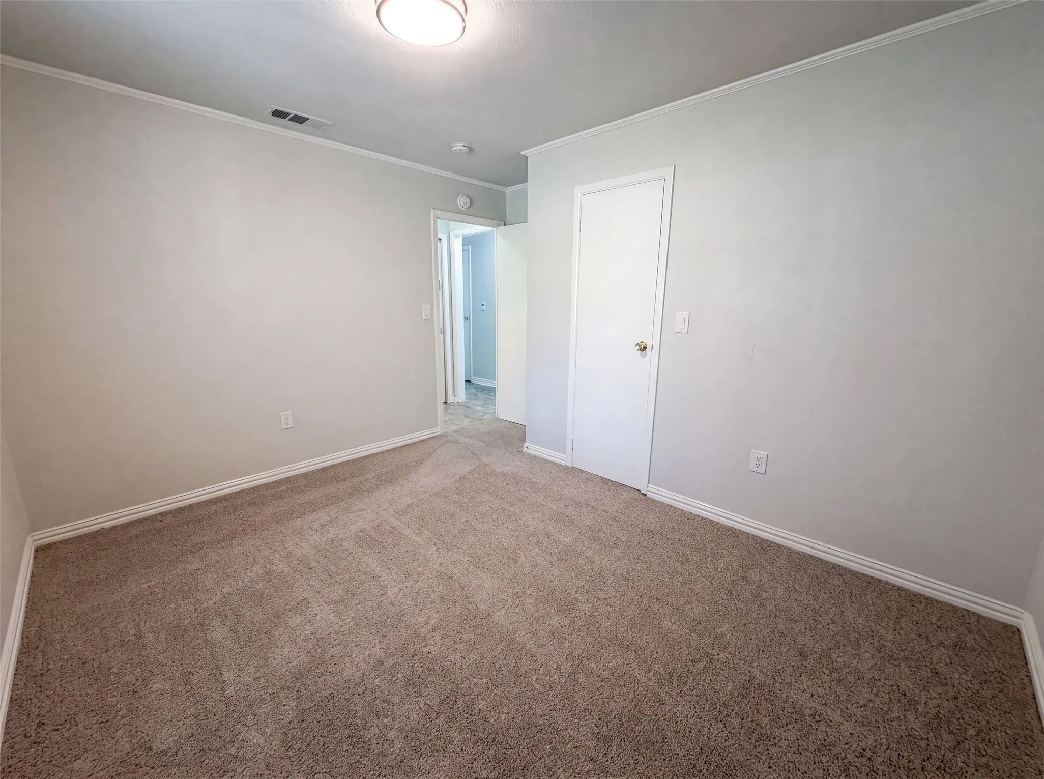 Single Family Residence For Sale in Dallas County , 4268 Texas College Drive, Dallas, Texas 75241, 3 Bedroom, 1 Bathroom, 1 Garage spaces, 1,188 Sqft, built in 1969, mls#21322909, Real Estate Agent in Dallas, Homes For Sale in Dallas county, Homes For Sale in Dallas, Realtor in Dallas Texas, Real Estate Brokerage Independent Realty Texas, Luminita Cordes Realtor