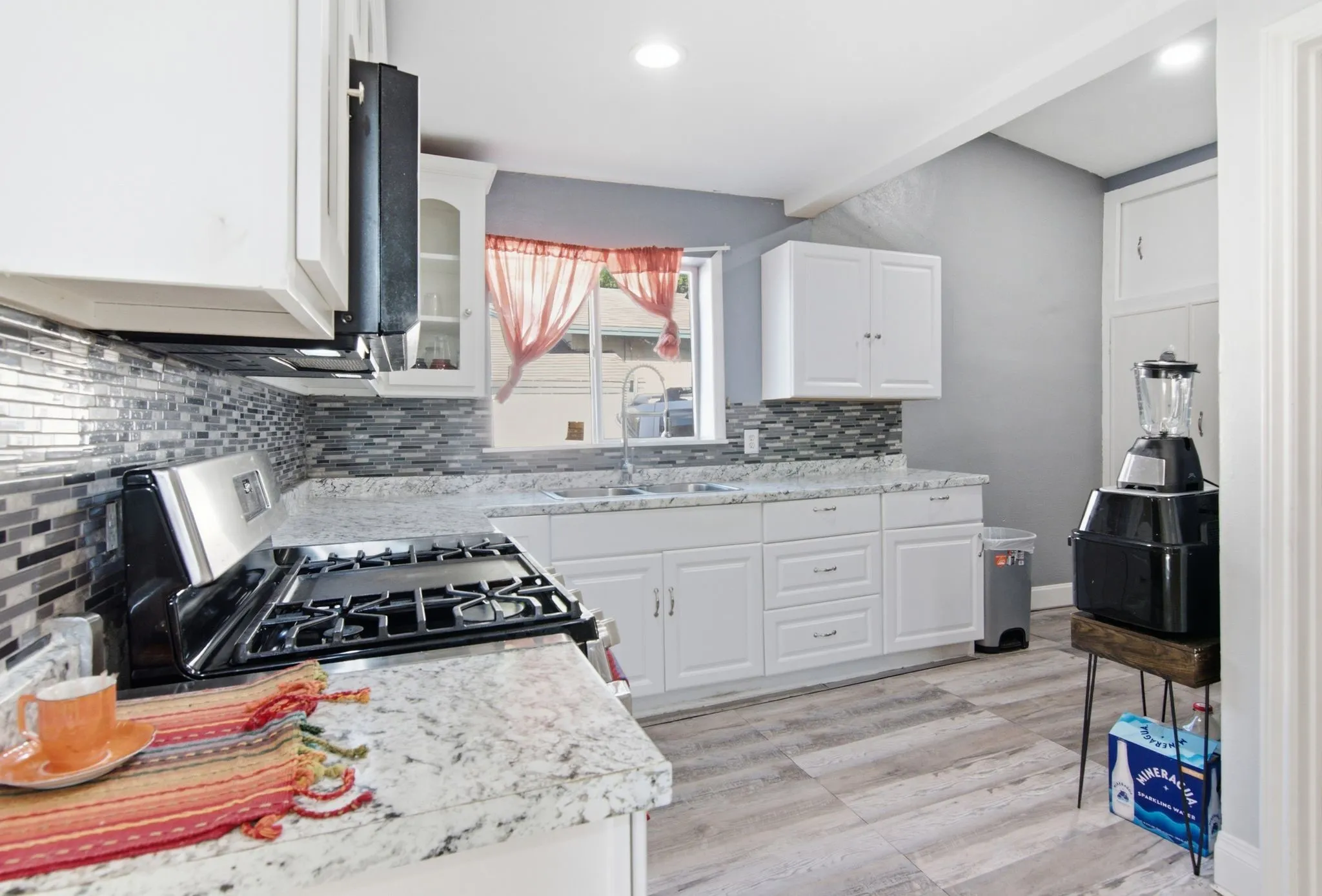 Single Family Residence For Sale in Tarrant County , 8814 Clifford Street, White Settlement, Texas 76108, 3 Bedroom, 2 Bathroom, Garage spaces, 1,531 Sqft, built in 1945, mls#21318224, Real Estate Agent in White Settlement, Homes For Sale in Tarrant county, Homes For Sale in White Settlement, Realtor in White Settlement Texas, Real Estate Brokerage Independent Realty Texas, Luminita Cordes Realtor