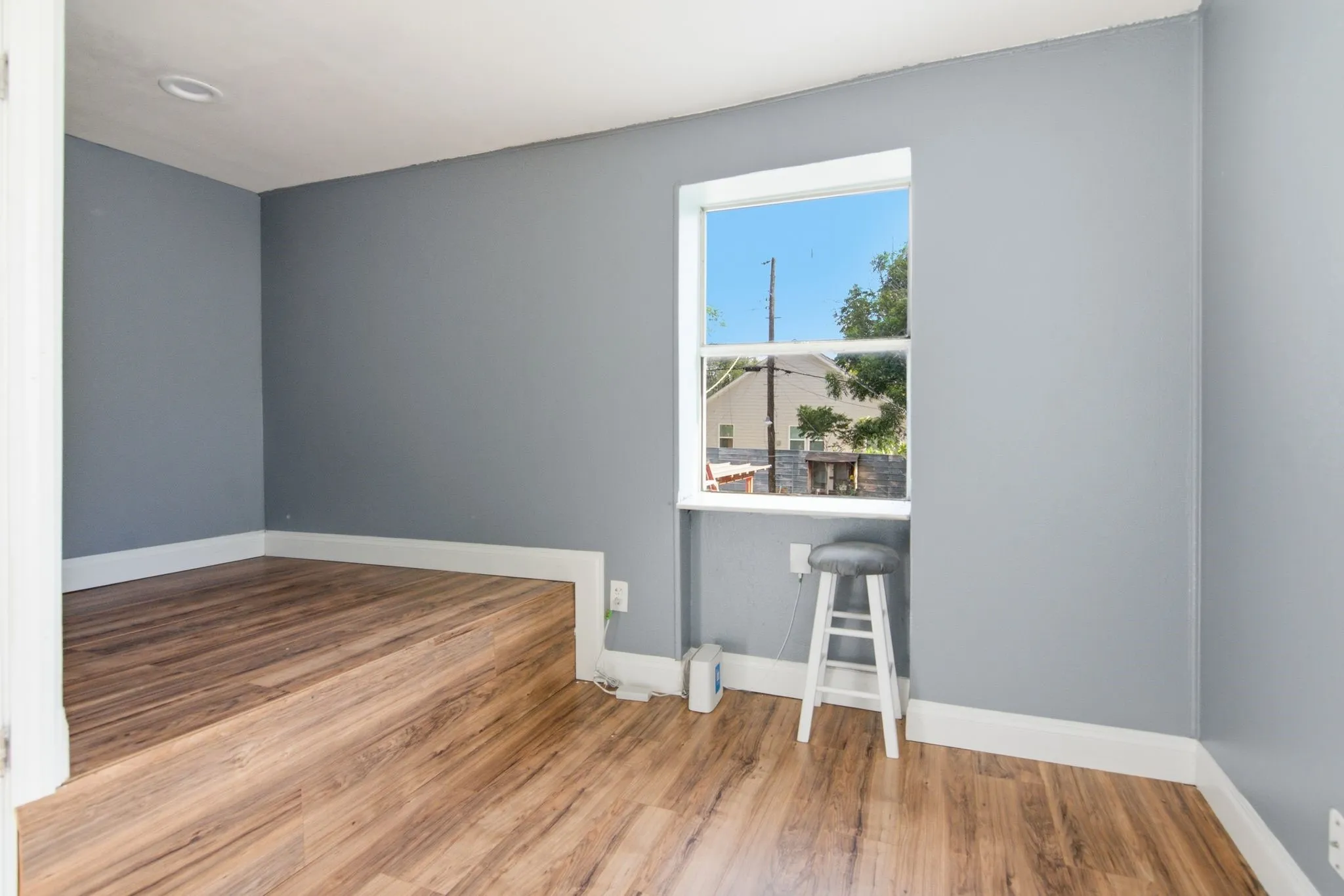 Single Family Residence For Sale in Tarrant County , 8814 Clifford Street, White Settlement, Texas 76108, 3 Bedroom, 2 Bathroom, Garage spaces, 1,531 Sqft, built in 1945, mls#21318224, Real Estate Agent in White Settlement, Homes For Sale in Tarrant county, Homes For Sale in White Settlement, Realtor in White Settlement Texas, Real Estate Brokerage Independent Realty Texas, Luminita Cordes Realtor