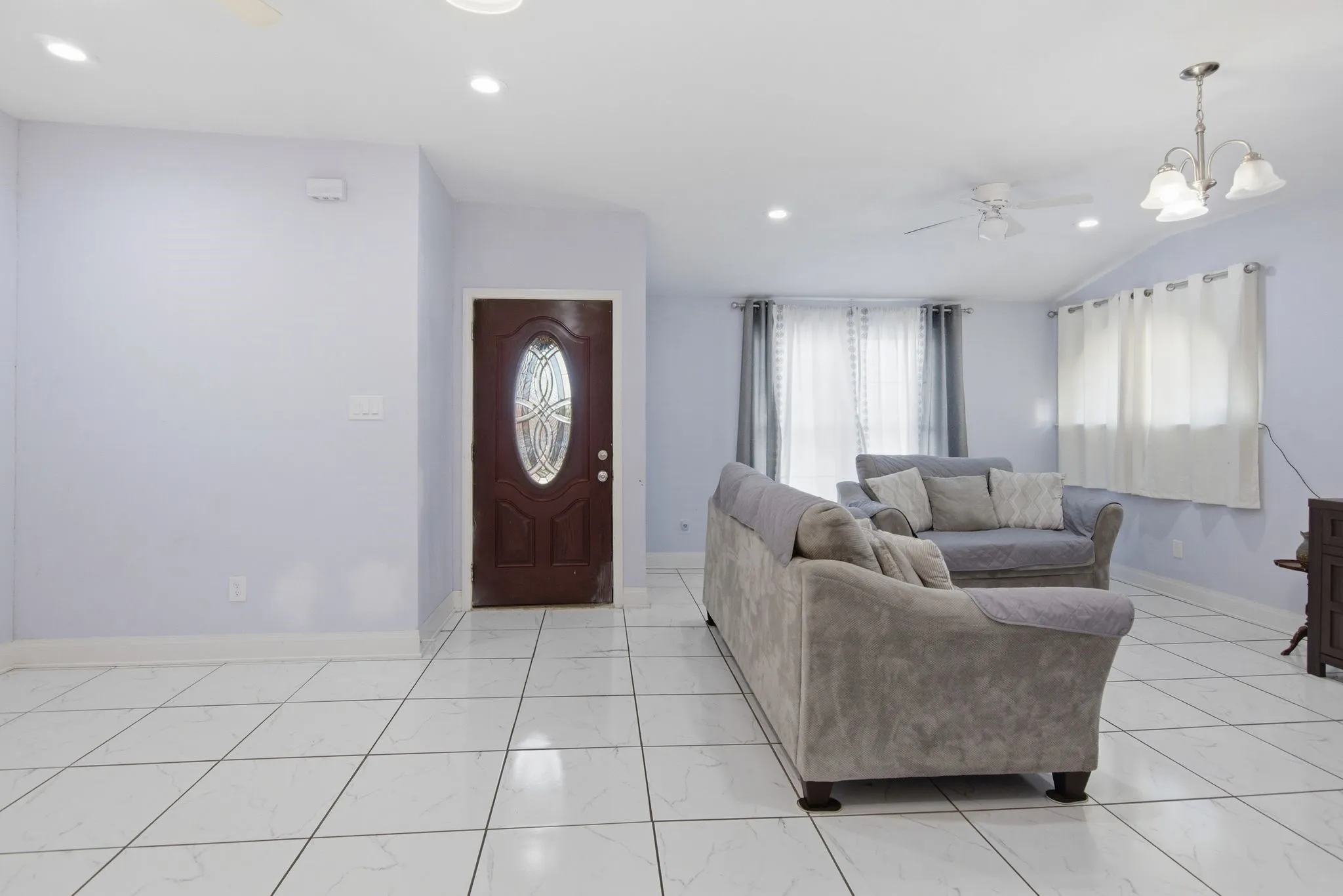 Single Family Residence For Sale in Tarrant County , 8814 Clifford Street, White Settlement, Texas 76108, 3 Bedroom, 2 Bathroom, Garage spaces, 1,531 Sqft, built in 1945, mls#21318224, Real Estate Agent in White Settlement, Homes For Sale in Tarrant county, Homes For Sale in White Settlement, Realtor in White Settlement Texas, Real Estate Brokerage Independent Realty Texas, Luminita Cordes Realtor