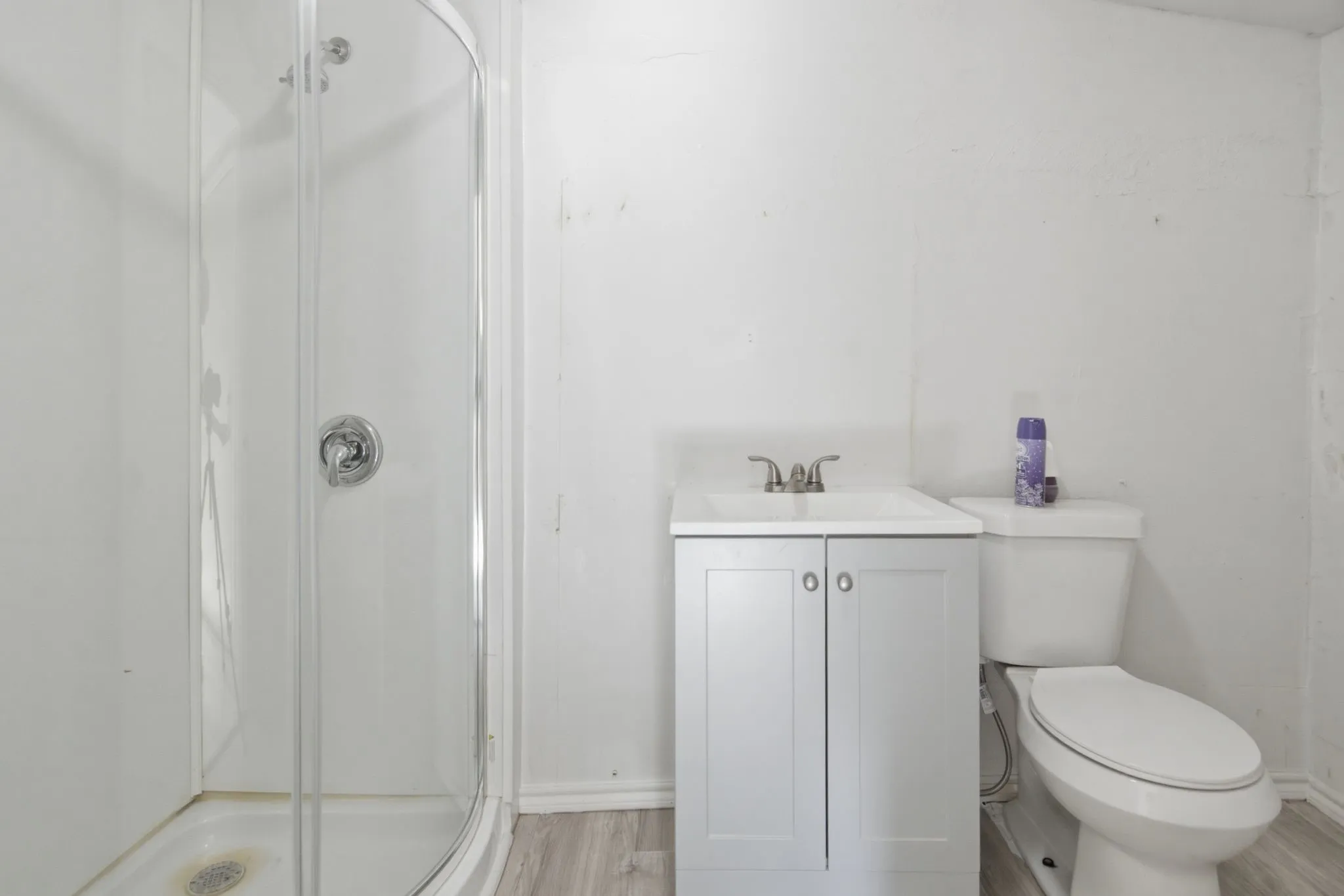 Single Family Residence For Sale in Tarrant County , 8814 Clifford Street, White Settlement, Texas 76108, 3 Bedroom, 2 Bathroom, Garage spaces, 1,531 Sqft, built in 1945, mls#21318224, Real Estate Agent in White Settlement, Homes For Sale in Tarrant county, Homes For Sale in White Settlement, Realtor in White Settlement Texas, Real Estate Brokerage Independent Realty Texas, Luminita Cordes Realtor