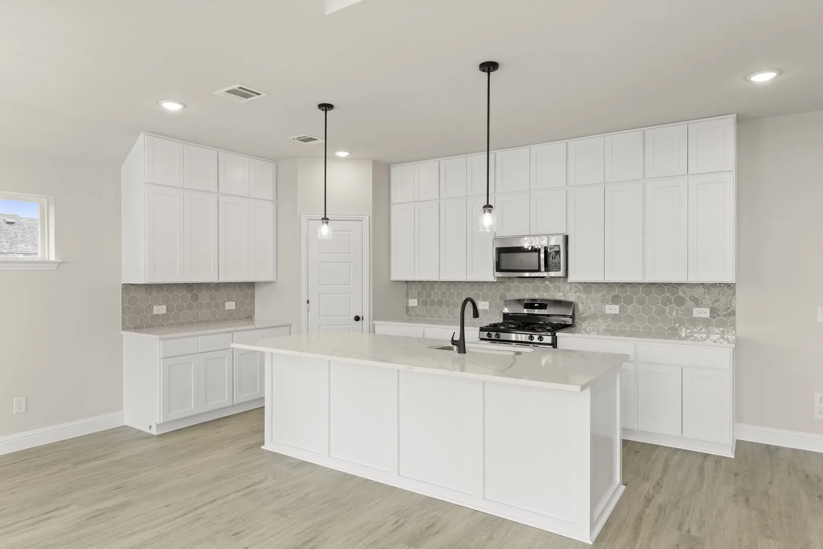 11. 2452 Wheatfield - Kitchen (2)