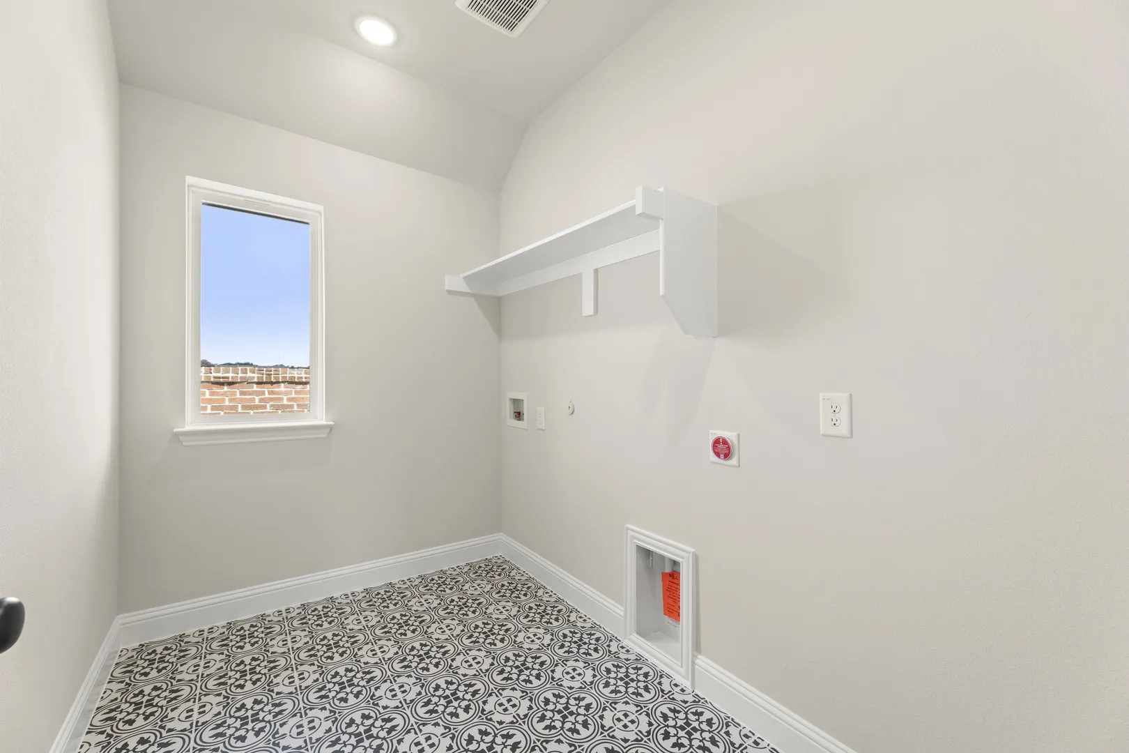 24. 2452 Wheatfield - Utility