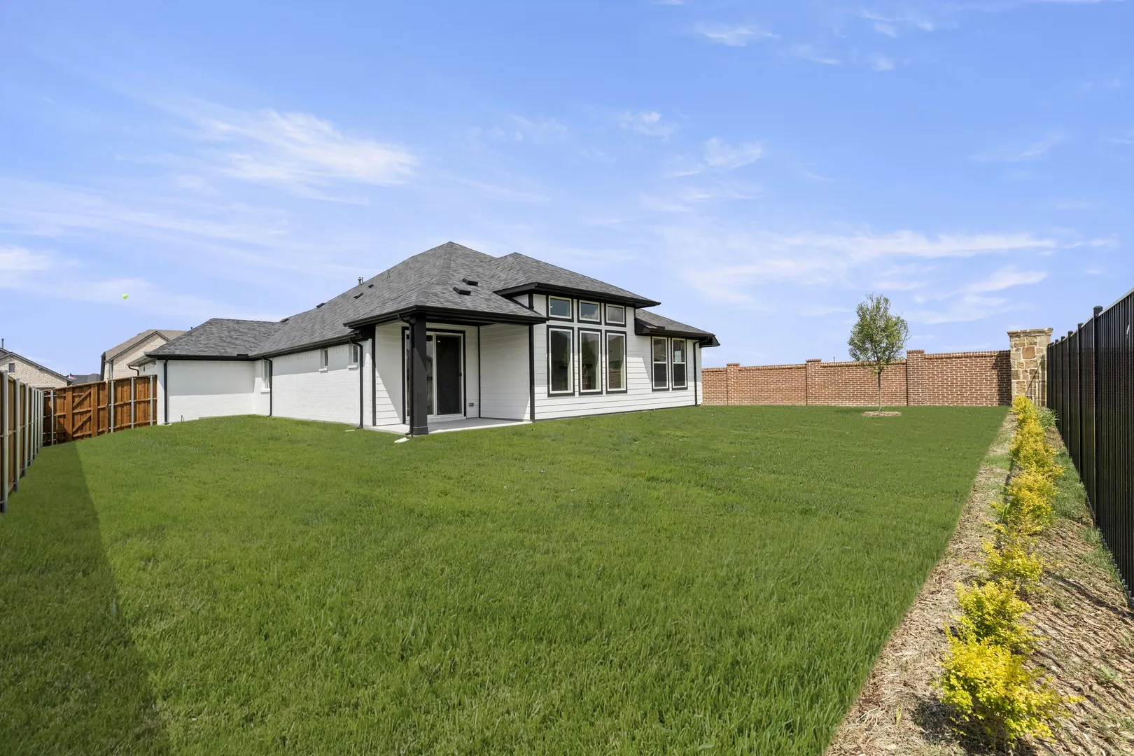26. 2452 Wheatfield - Back (2)