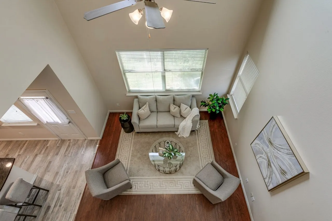 Single Family Residence For Sale in Dallas County , 4134 Florence Drive, Irving, Texas 75038, 2 Bedroom, 3 Bathroom, 2 Garage spaces, 1,857 Sqft, built in 2008, mls#21321869, Real Estate Agent in Irving, Homes For Sale in Dallas county, Homes For Sale in Irving, Realtor in Irving Texas, Real Estate Brokerage Independent Realty Texas, Luminita Cordes Realtor
