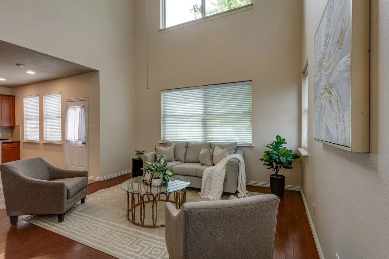 Single Family Residence For Sale in Dallas County , 4134 Florence Drive, Irving, Texas 75038, 2 Bedroom, 3 Bathroom, 2 Garage spaces, 1,857 Sqft, built in 2008, mls#21321869, Real Estate Agent in Irving, Homes For Sale in Dallas county, Homes For Sale in Irving, Realtor in Irving Texas, Real Estate Brokerage Independent Realty Texas, Luminita Cordes Realtor