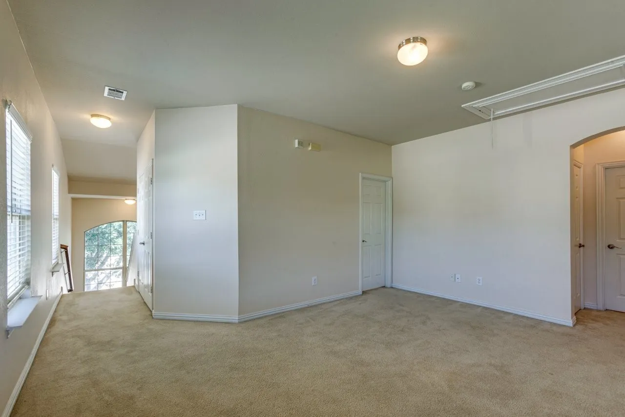 Single Family Residence For Sale in Dallas County , 4134 Florence Drive, Irving, Texas 75038, 2 Bedroom, 3 Bathroom, 2 Garage spaces, 1,857 Sqft, built in 2008, mls#21321869, Real Estate Agent in Irving, Homes For Sale in Dallas county, Homes For Sale in Irving, Realtor in Irving Texas, Real Estate Brokerage Independent Realty Texas, Luminita Cordes Realtor