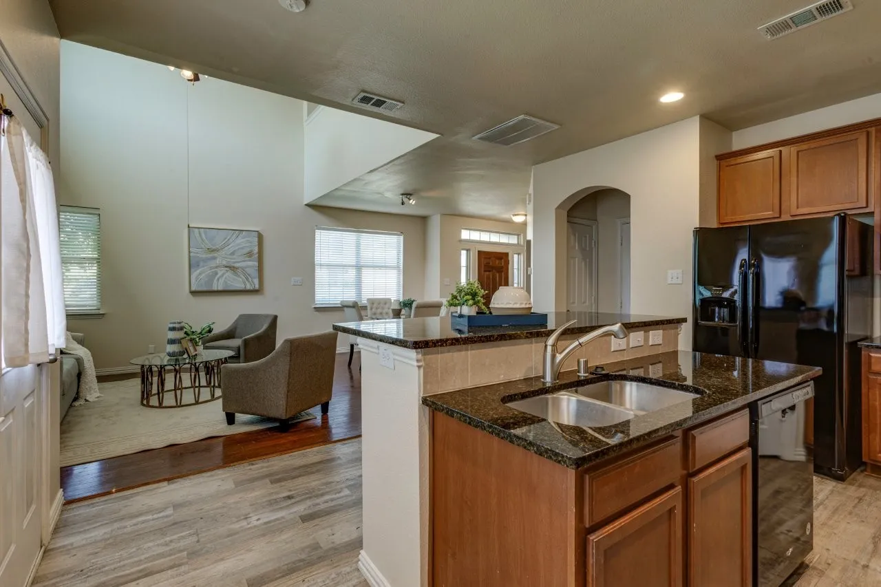 Single Family Residence For Sale in Dallas County , 4134 Florence Drive, Irving, Texas 75038, 2 Bedroom, 3 Bathroom, 2 Garage spaces, 1,857 Sqft, built in 2008, mls#21321869, Real Estate Agent in Irving, Homes For Sale in Dallas county, Homes For Sale in Irving, Realtor in Irving Texas, Real Estate Brokerage Independent Realty Texas, Luminita Cordes Realtor