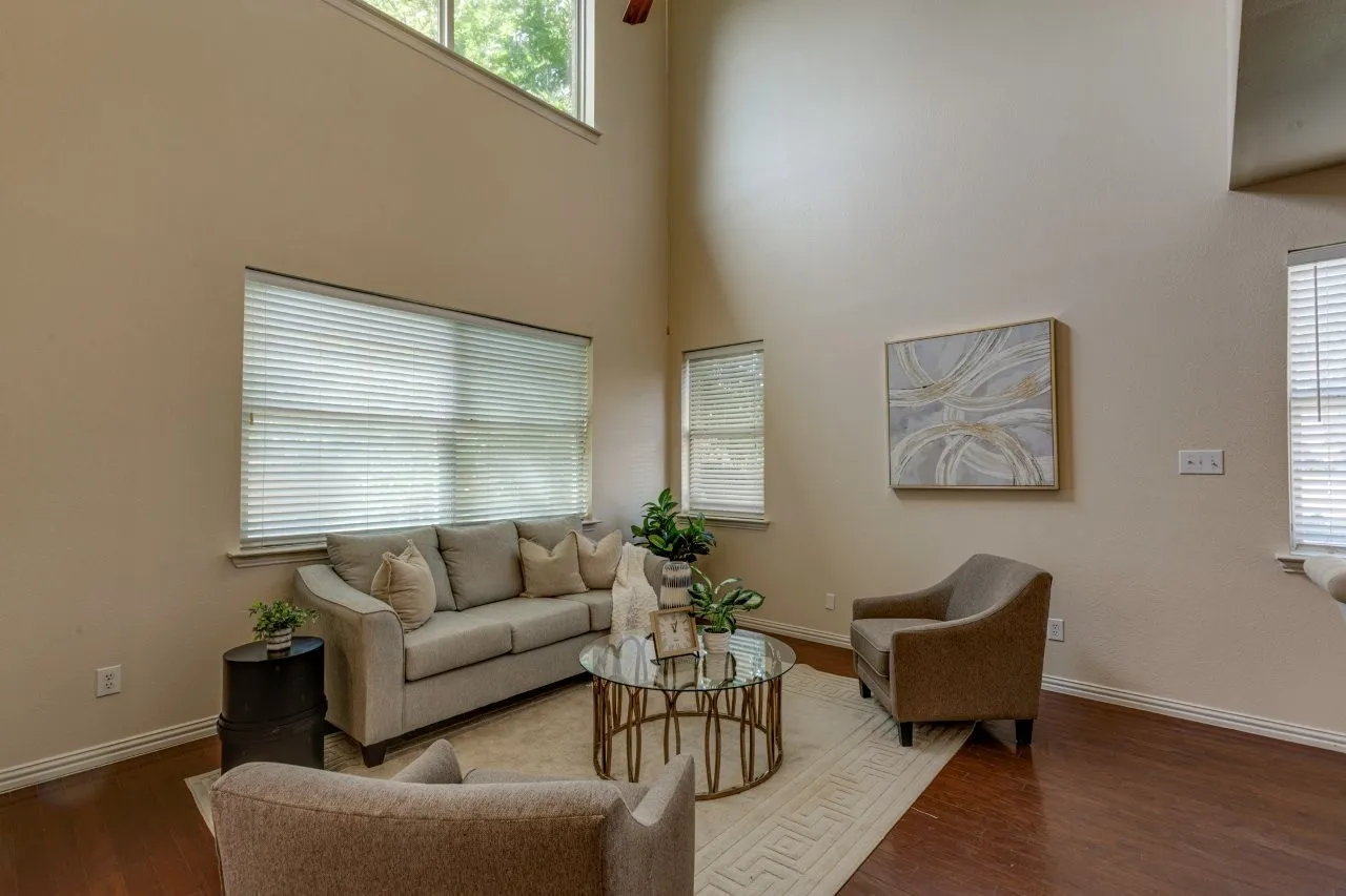 Single Family Residence For Sale in Dallas County , 4134 Florence Drive, Irving, Texas 75038, 2 Bedroom, 3 Bathroom, 2 Garage spaces, 1,857 Sqft, built in 2008, mls#21321869, Real Estate Agent in Irving, Homes For Sale in Dallas county, Homes For Sale in Irving, Realtor in Irving Texas, Real Estate Brokerage Independent Realty Texas, Luminita Cordes Realtor