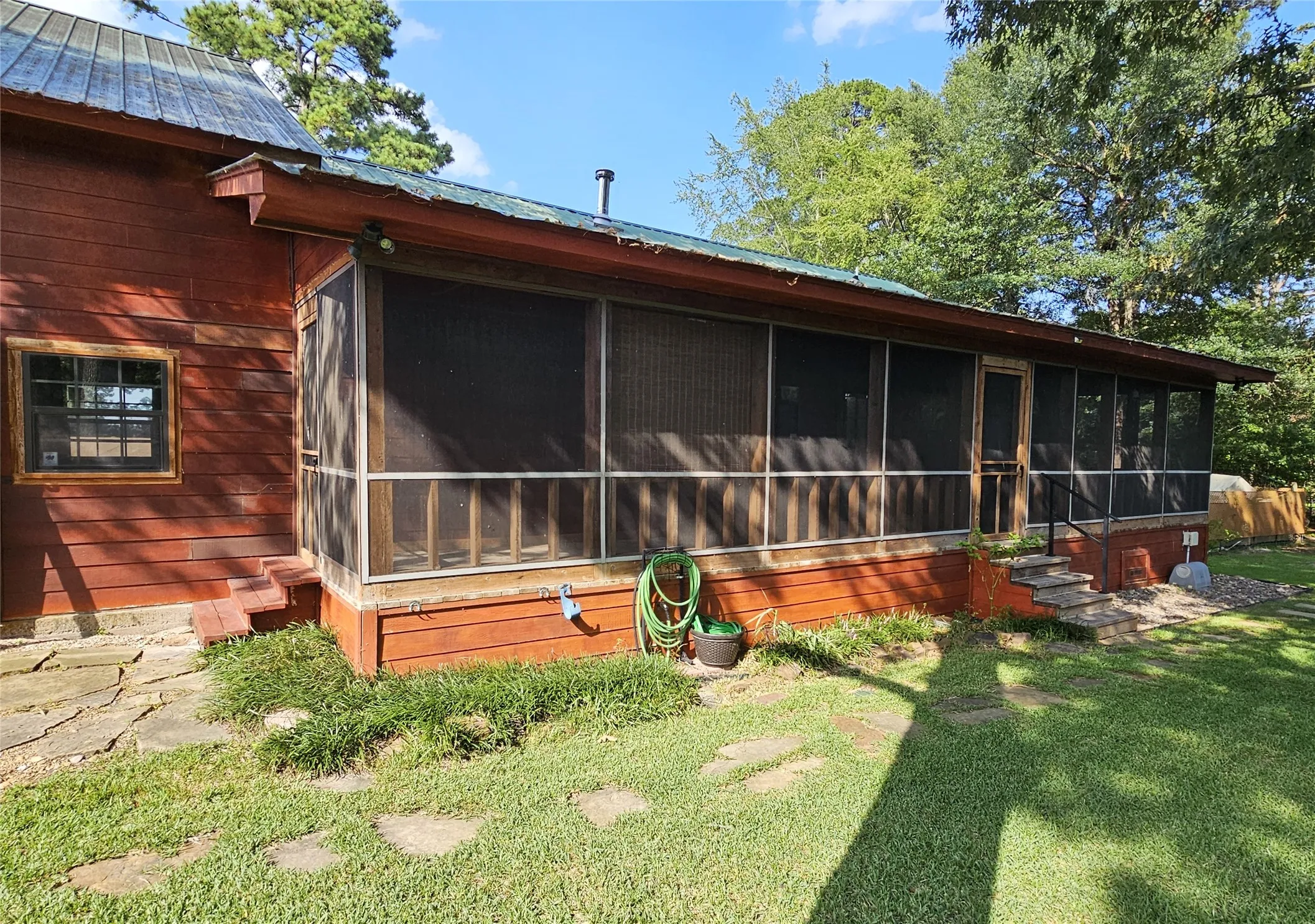 Rear Screened Porch w two entrances