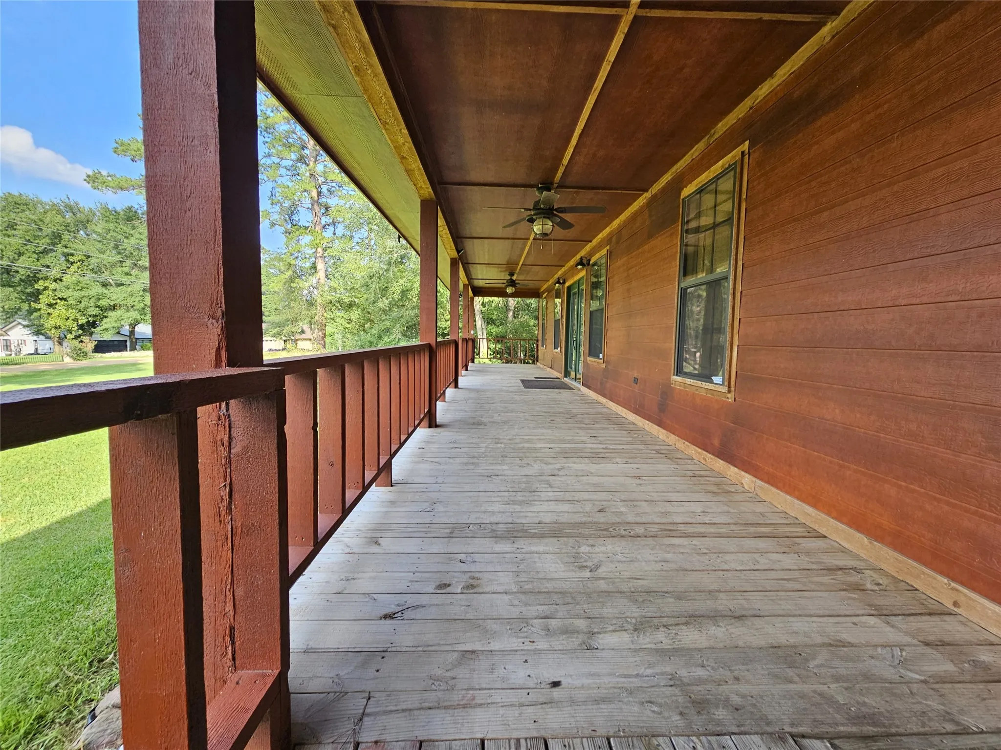 Front covered porch deck
