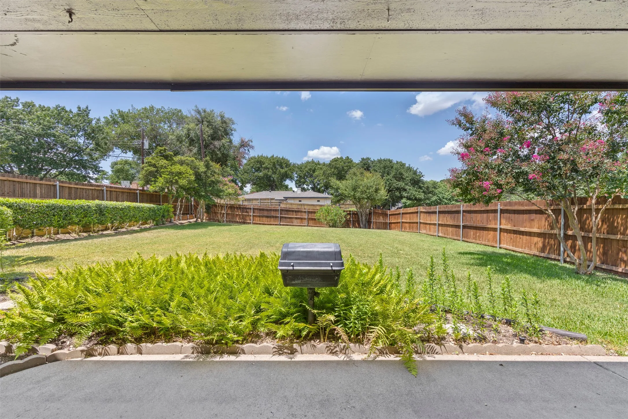Single Family Residence For Sale in Dallas County , 903 Green Rock Drive, Duncanville, Texas 75137, 3 Bedroom, 2 Bathroom, 2 Garage spaces, 1,822 Sqft, built in 1975, mls#21322939, Real Estate Agent in Duncanville, Homes For Sale in Dallas county, Homes For Sale in Duncanville, Realtor in Duncanville Texas, Real Estate Brokerage Independent Realty Texas, Luminita Cordes Realtor