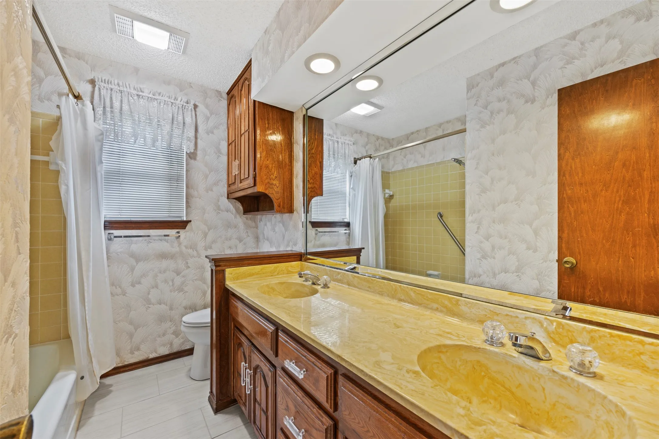 Hall Bath