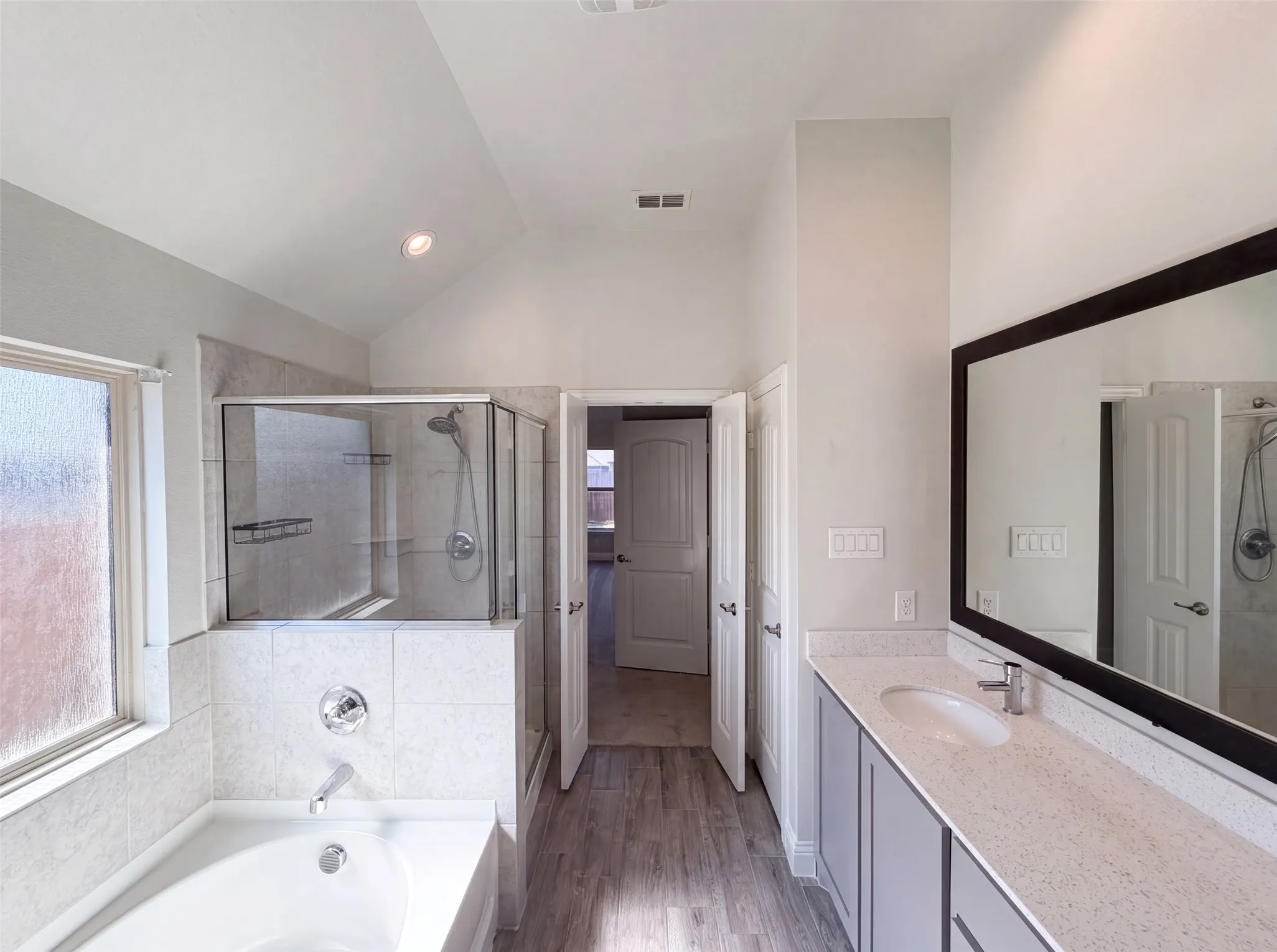 Single Family Residence For Sale in Denton County , 1530 Woodmere Drive, Krum, Texas 76249, 3 Bedroom, 2 Bathroom, 3 Garage spaces, 1,844 Sqft, built in 2021, mls#21322933, Real Estate Agent in Krum, Homes For Sale in Denton county, Homes For Sale in Krum, Realtor in Krum Texas, Real Estate Brokerage Independent Realty Texas, Luminita Cordes Realtor