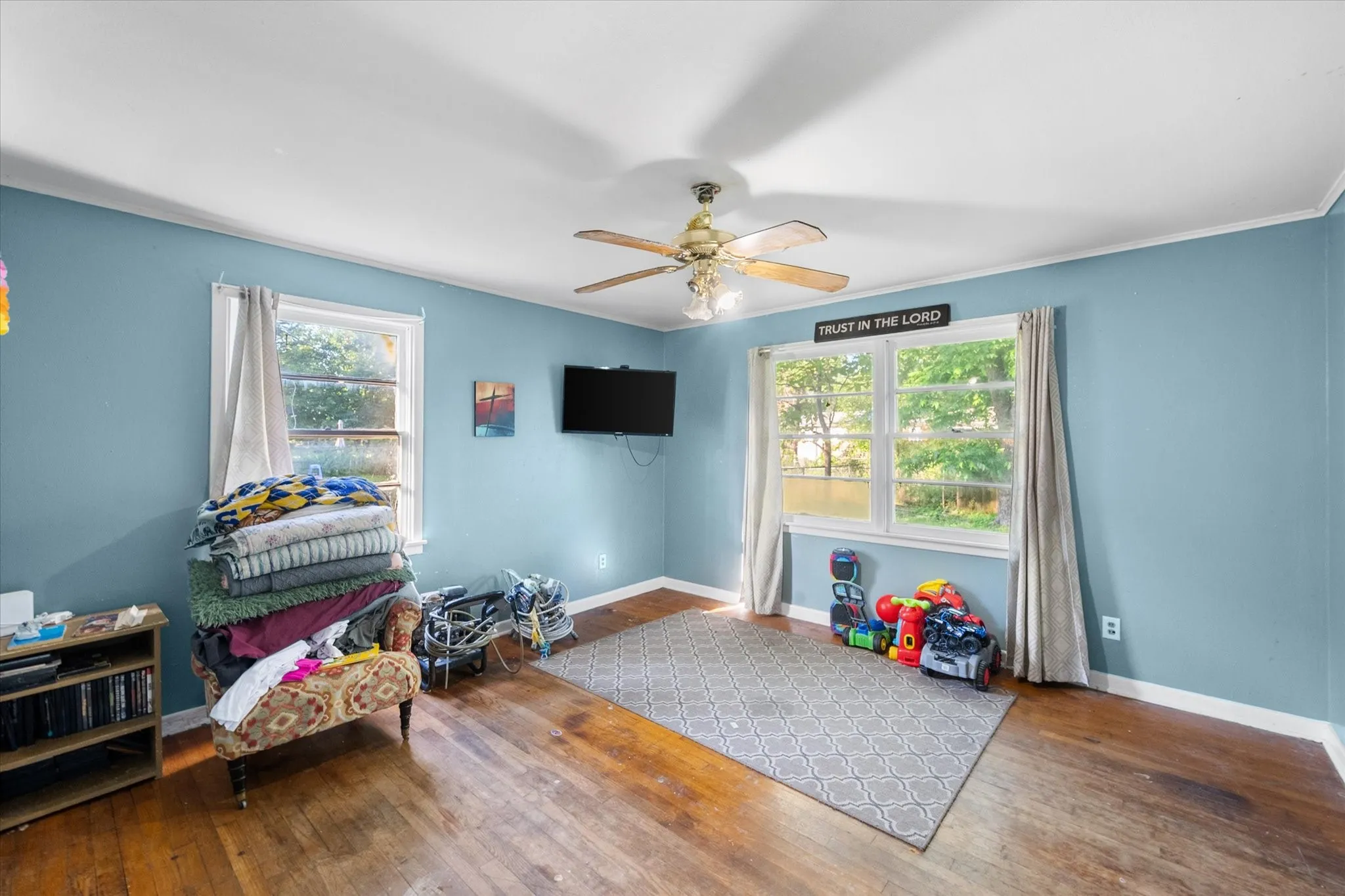 Single Family Residence For Sale in Navarro County , 302 S 38th Street, Corsicana, Texas 75110, 3 Bedroom, 2 Bathroom, Garage spaces, 1,308 Sqft, built in 1960, mls#21320035, Real Estate Agent in Corsicana, Homes For Sale in Navarro county, Homes For Sale in Corsicana, Realtor in Corsicana Texas, Real Estate Brokerage Independent Realty Texas, Luminita Cordes Realtor