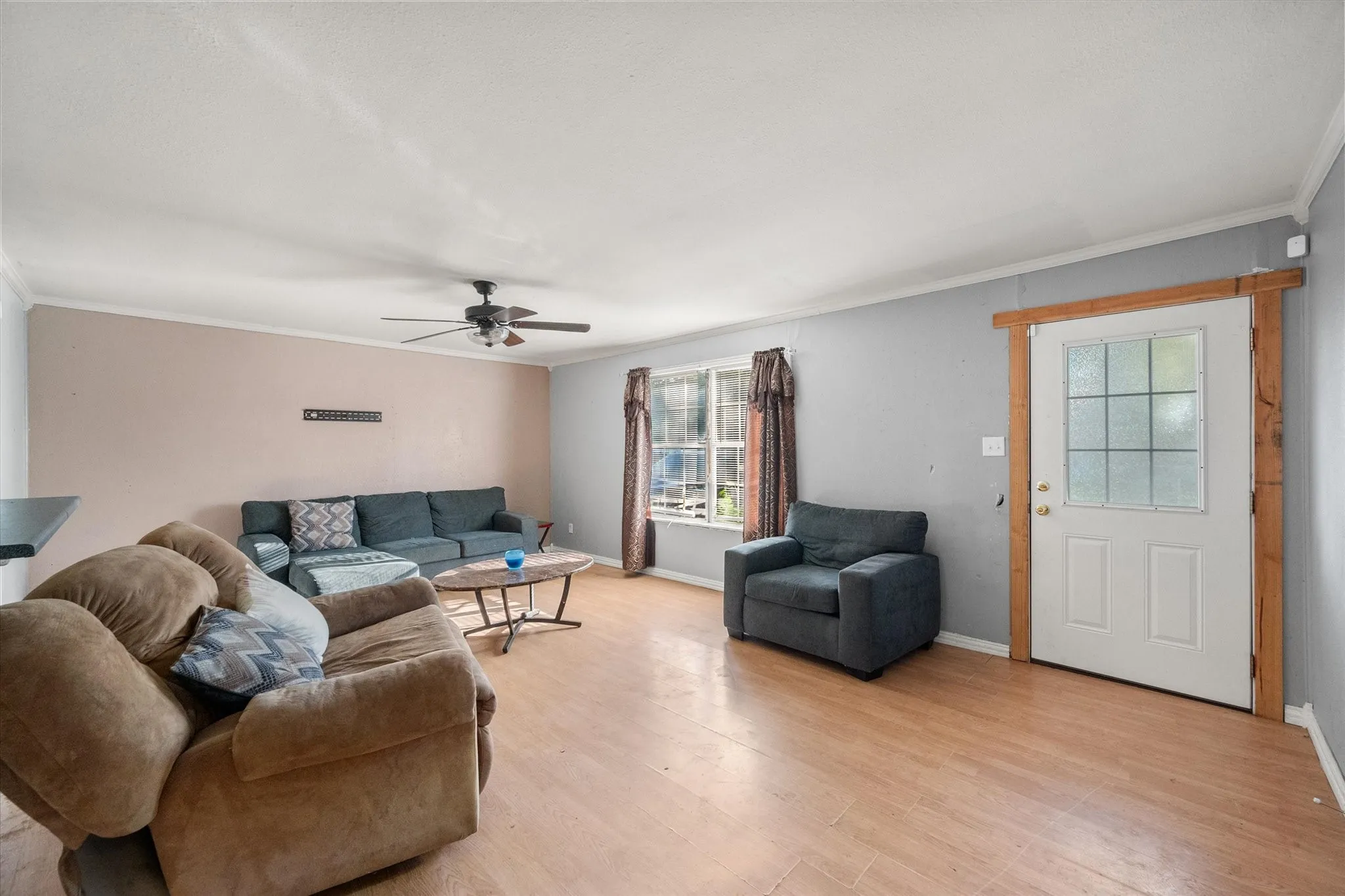 Single Family Residence For Sale in Navarro County , 302 S 38th Street, Corsicana, Texas 75110, 3 Bedroom, 2 Bathroom, Garage spaces, 1,308 Sqft, built in 1960, mls#21320035, Real Estate Agent in Corsicana, Homes For Sale in Navarro county, Homes For Sale in Corsicana, Realtor in Corsicana Texas, Real Estate Brokerage Independent Realty Texas, Luminita Cordes Realtor