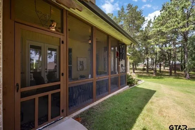 Single Family Residence For Sale in Smith County , 332 Hines Crossing, Bullard, Texas 75757, 3 Bedroom, 2 Bathroom, 2 Garage spaces, 2,539 Sqft, built in 2018, mls#21322975, Real Estate Agent in Bullard, Homes For Sale in Smith county, Homes For Sale in Bullard, Realtor in Bullard Texas, Real Estate Brokerage Independent Realty Texas, Luminita Cordes Realtor