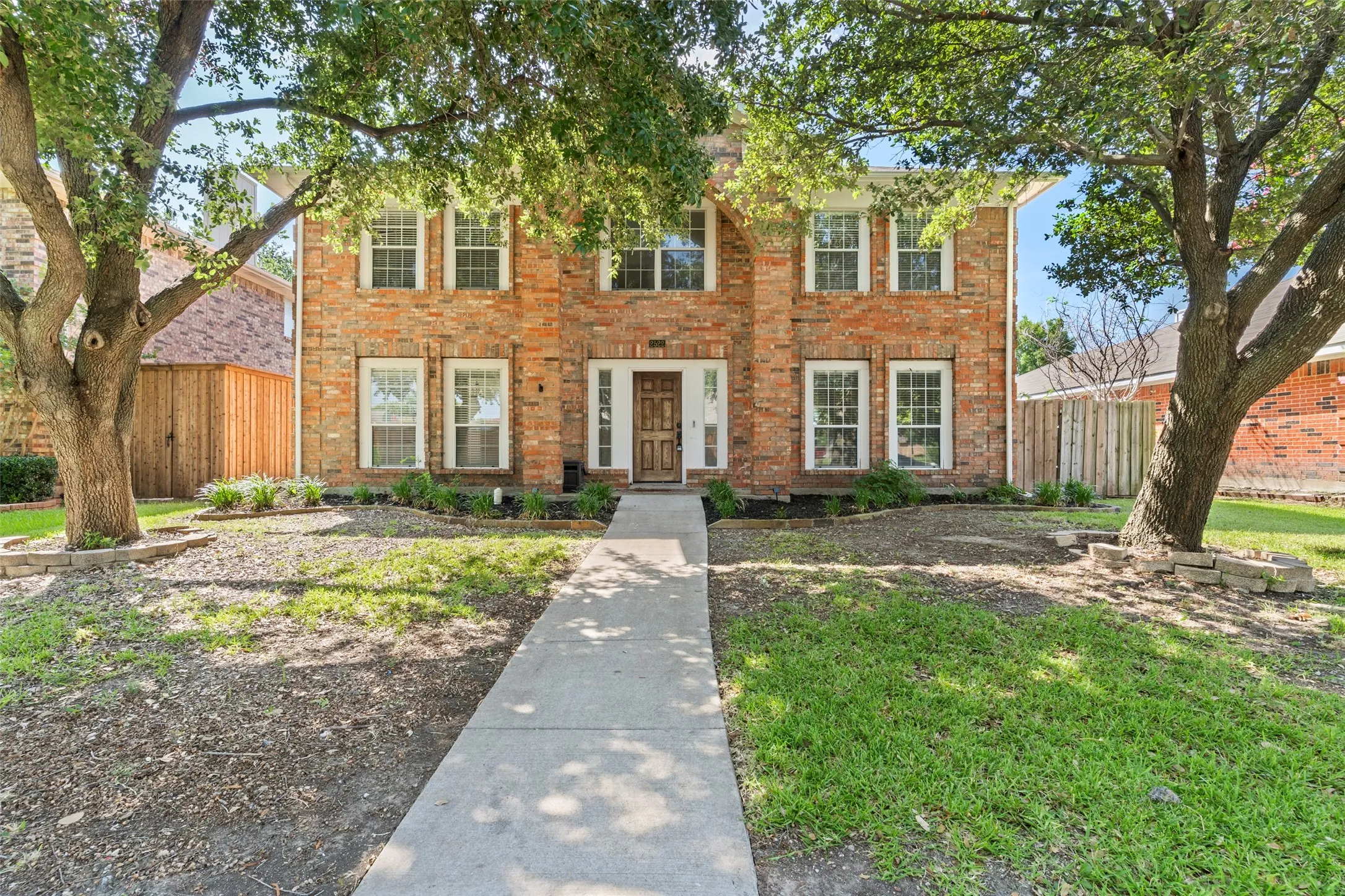 Single Family Residence For Rent in Dallas County , 2522 Primrose Lane, Rowlett, Texas 75089, 4 Bedroom, 3 Bathroom, 2 Garage spaces, 2,128 Sqft, built in 1992, mls#21322814, Real Estate Agent in Rowlett, Homes For Rent in Dallas county, Homes For Rent in Rowlett, Realtor in Rowlett Texas, Real Estate Brokerage Independent Realty Texas, Luminita Cordes Realtor