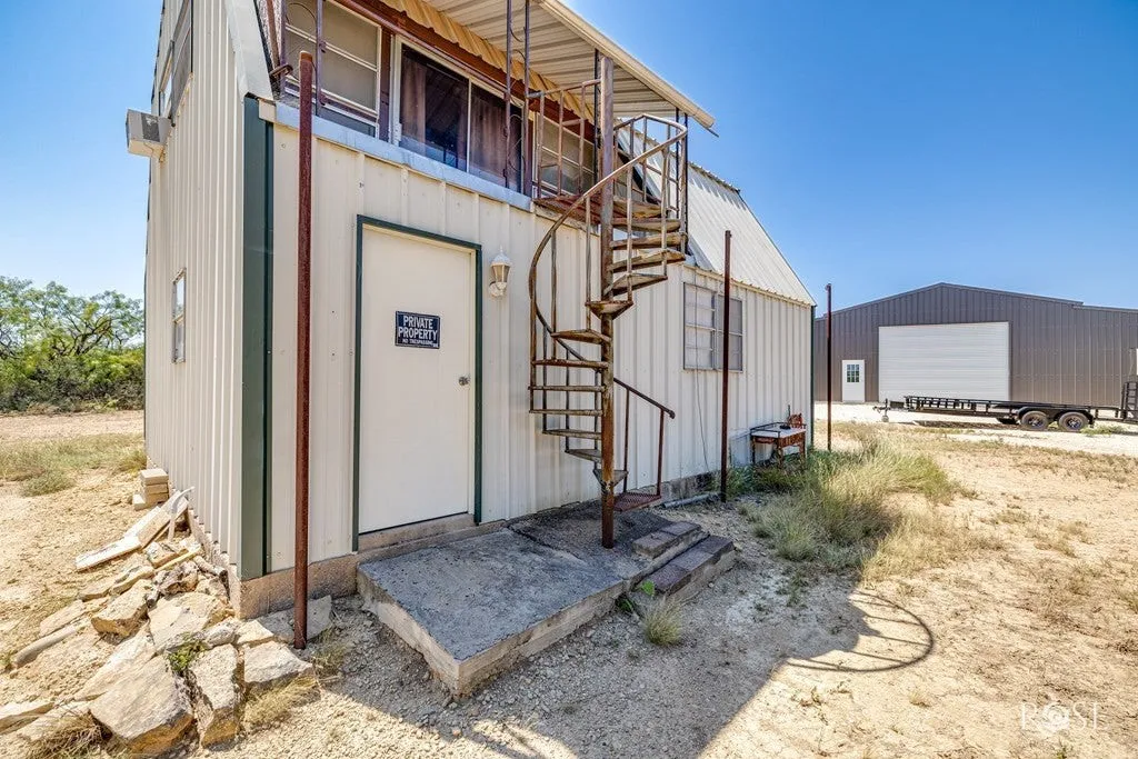 Single Family Residence For Sale in Concho County , 17001 Mustang Creek Road, Paint Rock, Texas 76862, 1 Bedroom, 1 Bathroom, 5 Garage spaces, 1,350 Sqft, built in 1990, Price $415,750, mls#21322986, Real Estate Agent in Paint Rock, Homes For Sale in Concho county, Homes For Sale in Paint Rock, Realtor in Paint Rock Texas, Real Estate Brokerage Independent Realty Texas, Luminita Cordes Realtor