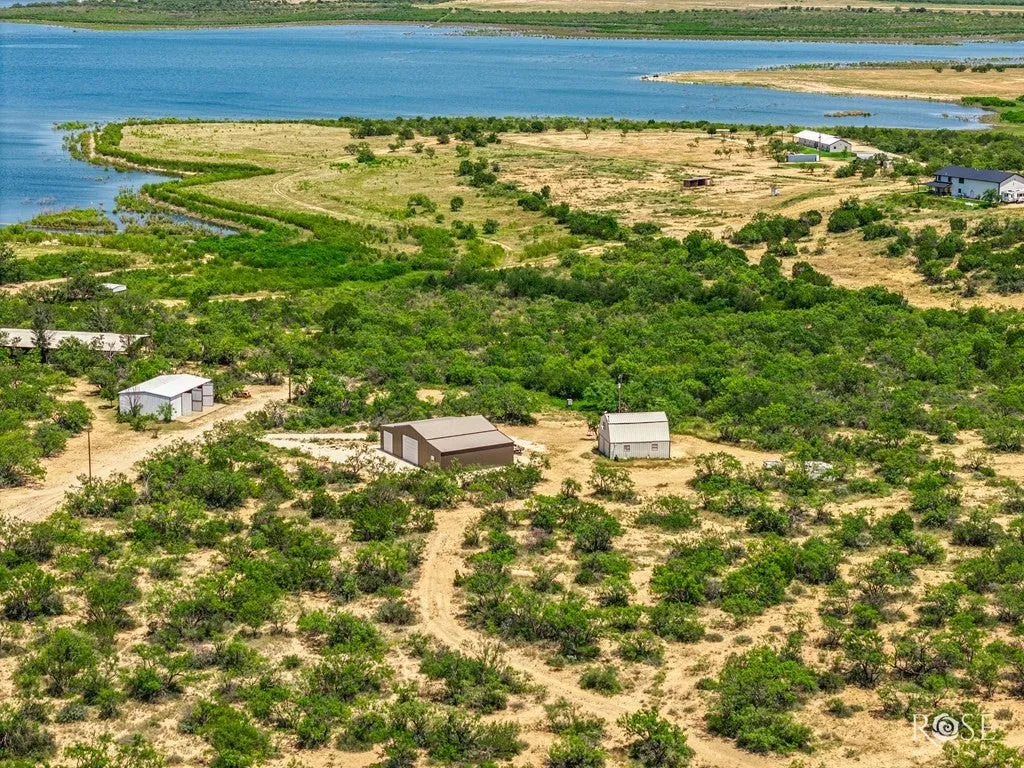Single Family Residence For Sale in Concho County , 17001 Mustang Creek Road, Paint Rock, Texas 76862, 1 Bedroom, 1 Bathroom, 5 Garage spaces, 1,350 Sqft, built in 1990, Price $415,750, mls#21322986, Real Estate Agent in Paint Rock, Homes For Sale in Concho county, Homes For Sale in Paint Rock, Realtor in Paint Rock Texas, Real Estate Brokerage Independent Realty Texas, Luminita Cordes Realtor