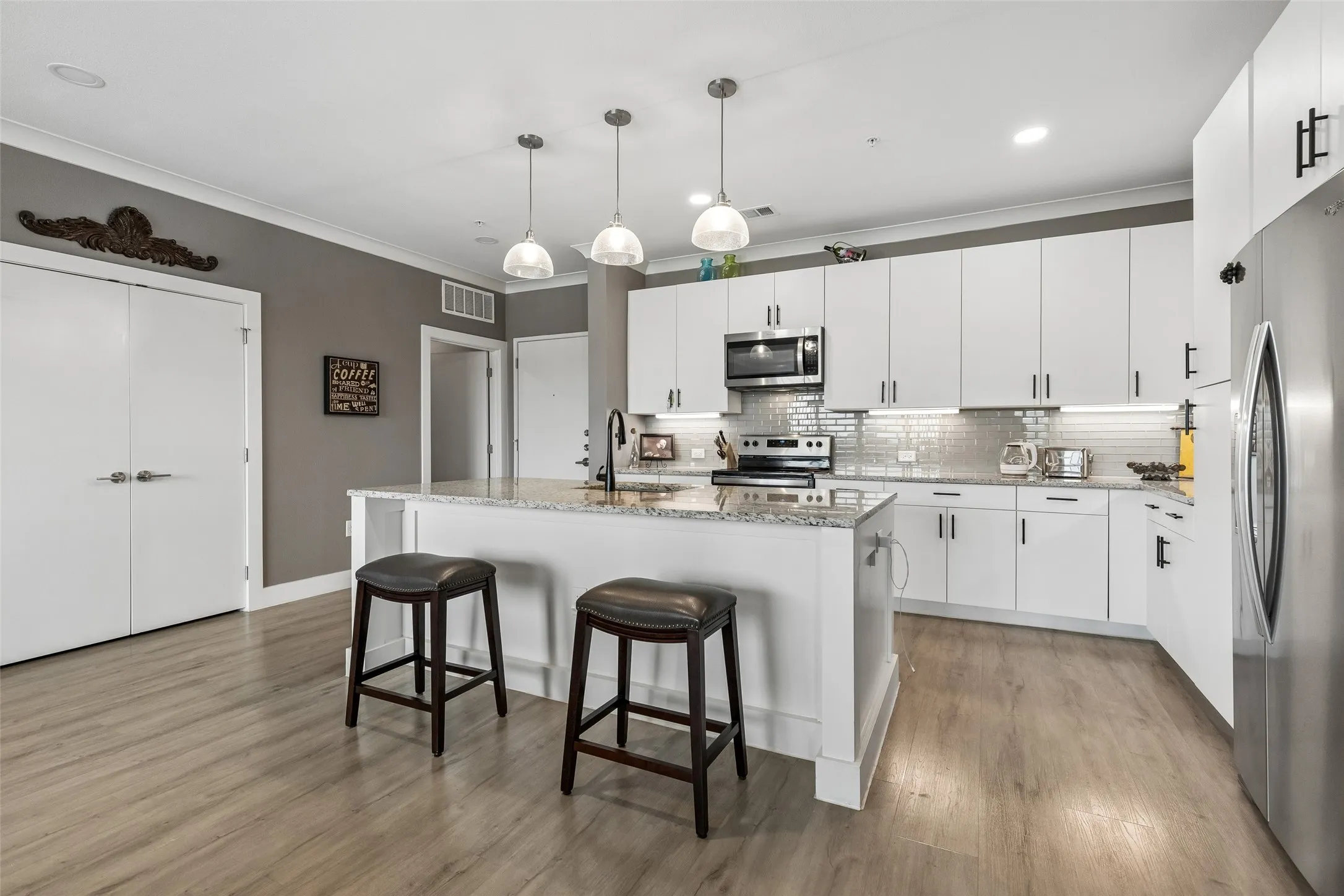 Condominium For Sale in Denton County , 3517 Windhaven Parkway 2204, Lewisville, Texas 75056, 2 Bedroom, 2 Bathroom, 1 Garage spaces, 1,468 Sqft, built in 2019, mls#21319599, Real Estate Agent in Lewisville, Homes For Sale in Denton county, Homes For Sale in Lewisville, Realtor in Lewisville Texas, Real Estate Brokerage Independent Realty Texas, Luminita Cordes Realtor