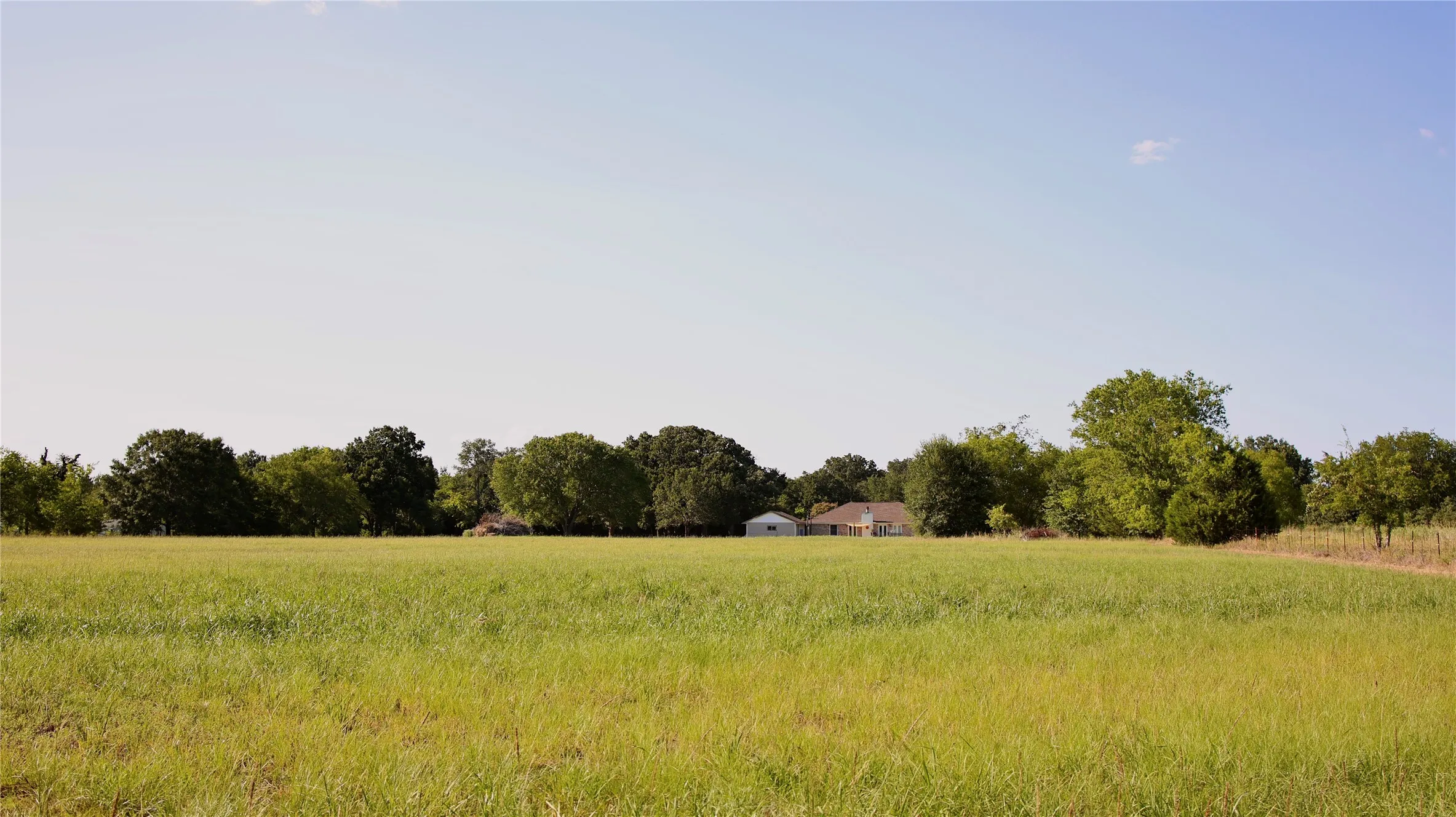 Single Family Residence For Sale in Van Zandt County , 871 VZ County Road 2602, Wills Point, Texas 75169, 3 Bedroom, 2 Bathroom, 1 Garage spaces, 1,925 Sqft, built in 1990, mls#21322999, Real Estate Agent in Wills Point, Homes For Sale in Van Zandt county, Homes For Sale in Wills Point, Realtor in Wills Point Texas, Real Estate Brokerage Independent Realty Texas, Luminita Cordes Realtor