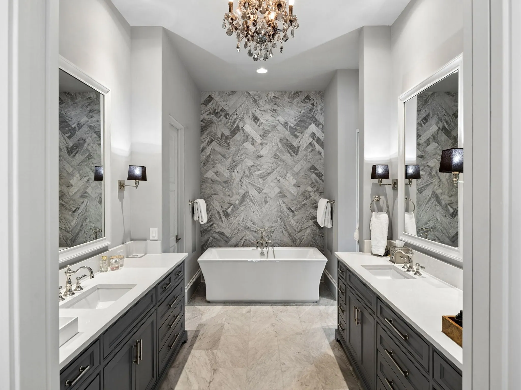 Single Family Residence For Sale in Dallas County , 722 Inglenook Court, Coppell, Texas 75019, 5 Bedroom, 6 Bathroom, 4 Garage spaces, 6,241 Sqft, built in 2017, mls#21315818, Real Estate Agent in Coppell, Homes For Sale in Dallas county, Homes For Sale in Coppell, Realtor in Coppell Texas, Real Estate Brokerage Independent Realty Texas, Luminita Cordes Realtor