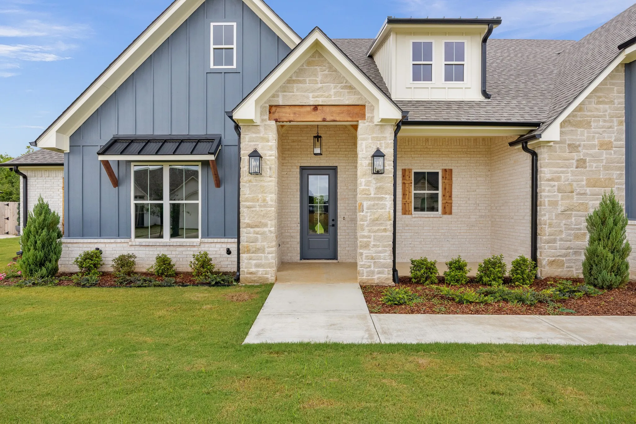 Single Family Residence For Sale in Smith County , 12388 Madison Crossing, Bullard, Texas 75757, 4 Bedroom, 3 Bathroom, 2 Garage spaces, 2,627 Sqft, built in 2026, Price $615,000, mls#21323009, Real Estate Agent in Bullard, Homes For Sale in Smith county, Homes For Sale in Bullard, Realtor in Bullard Texas, Real Estate Brokerage Independent Realty Texas, Luminita Cordes Realtor