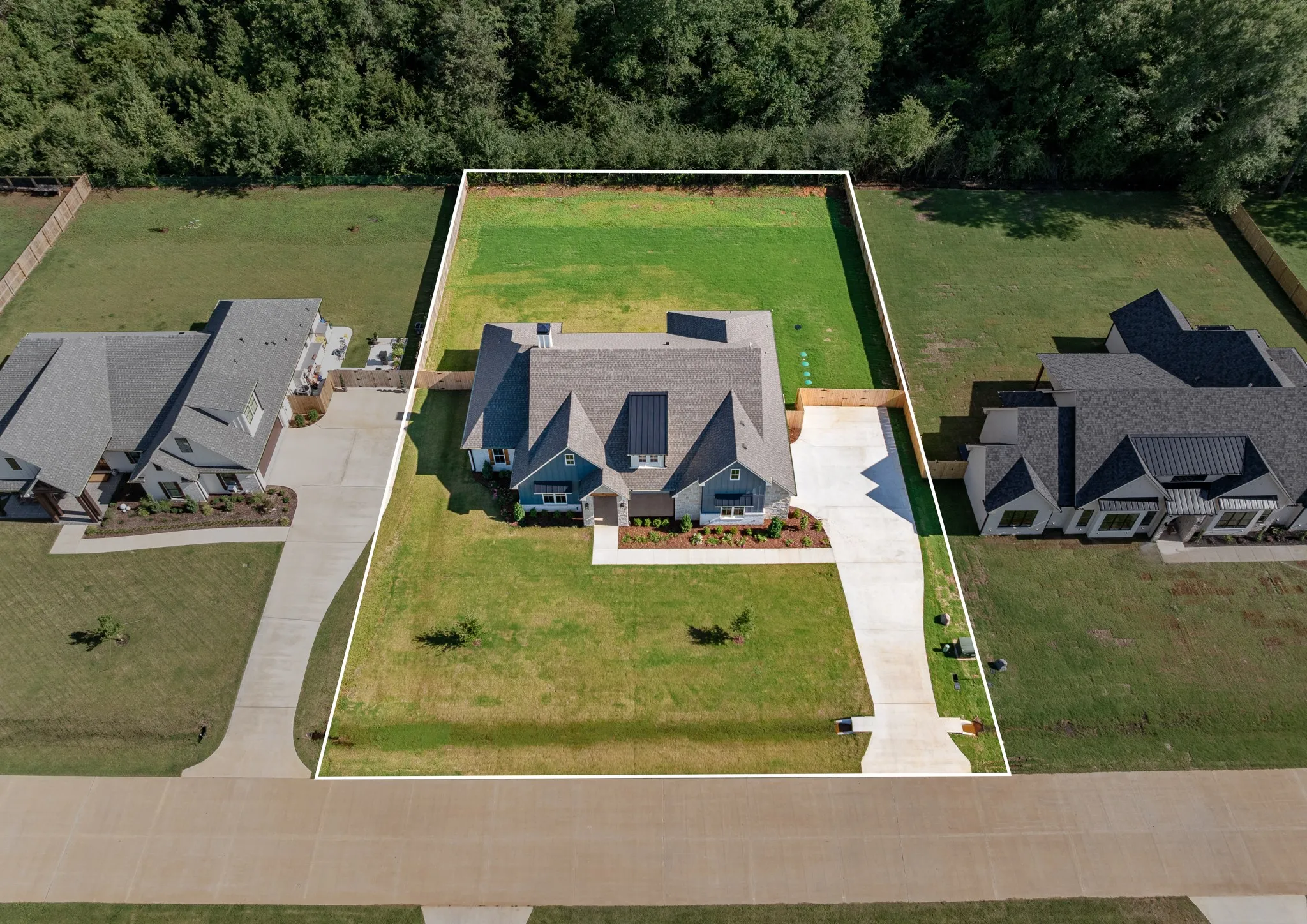 Single Family Residence For Sale in Smith County , 12388 Madison Crossing, Bullard, Texas 75757, 4 Bedroom, 3 Bathroom, 2 Garage spaces, 2,627 Sqft, built in 2026, Price $615,000, mls#21323009, Real Estate Agent in Bullard, Homes For Sale in Smith county, Homes For Sale in Bullard, Realtor in Bullard Texas, Real Estate Brokerage Independent Realty Texas, Luminita Cordes Realtor