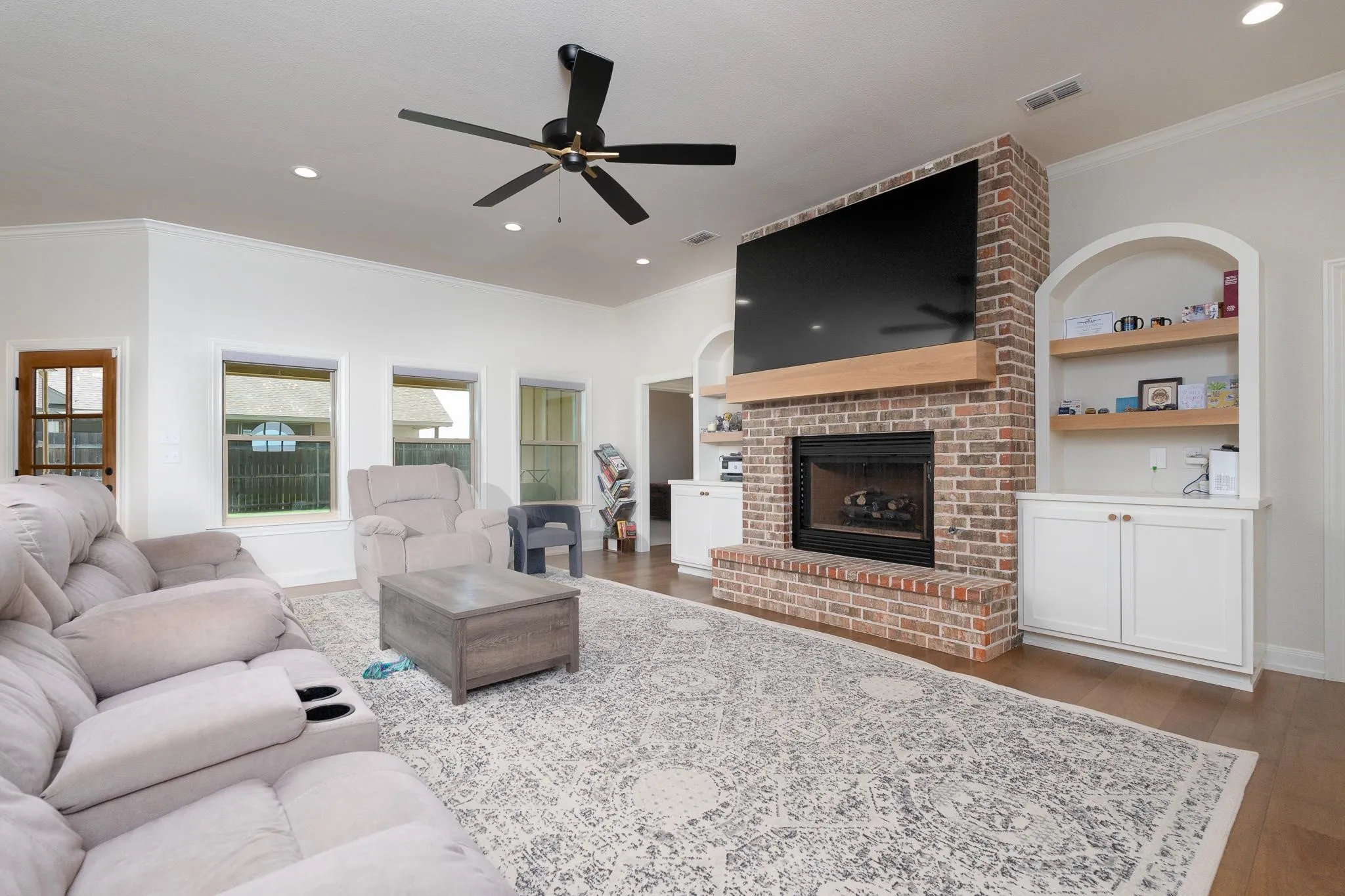 Single Family Residence For Sale in Taylor County , 6726 Potter-Bacon Trail, Abilene, Texas 79606, 4 Bedroom, 3 Bathroom, 2 Garage spaces, 2,629 Sqft, built in 2024, mls#21321995, Real Estate Agent in Abilene, Homes For Sale in Taylor county, Homes For Sale in Abilene, Realtor in Abilene Texas, Real Estate Brokerage Independent Realty Texas, Luminita Cordes Realtor