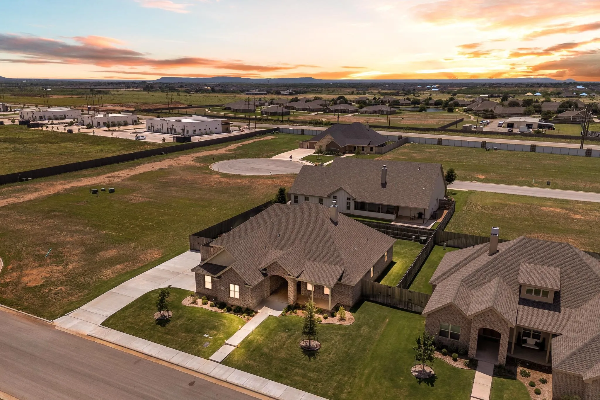 Single Family Residence For Sale in Taylor County , 6726 Potter-Bacon Trail, Abilene, Texas 79606, 4 Bedroom, 3 Bathroom, 2 Garage spaces, 2,629 Sqft, built in 2024, mls#21321995, Real Estate Agent in Abilene, Homes For Sale in Taylor county, Homes For Sale in Abilene, Realtor in Abilene Texas, Real Estate Brokerage Independent Realty Texas, Luminita Cordes Realtor