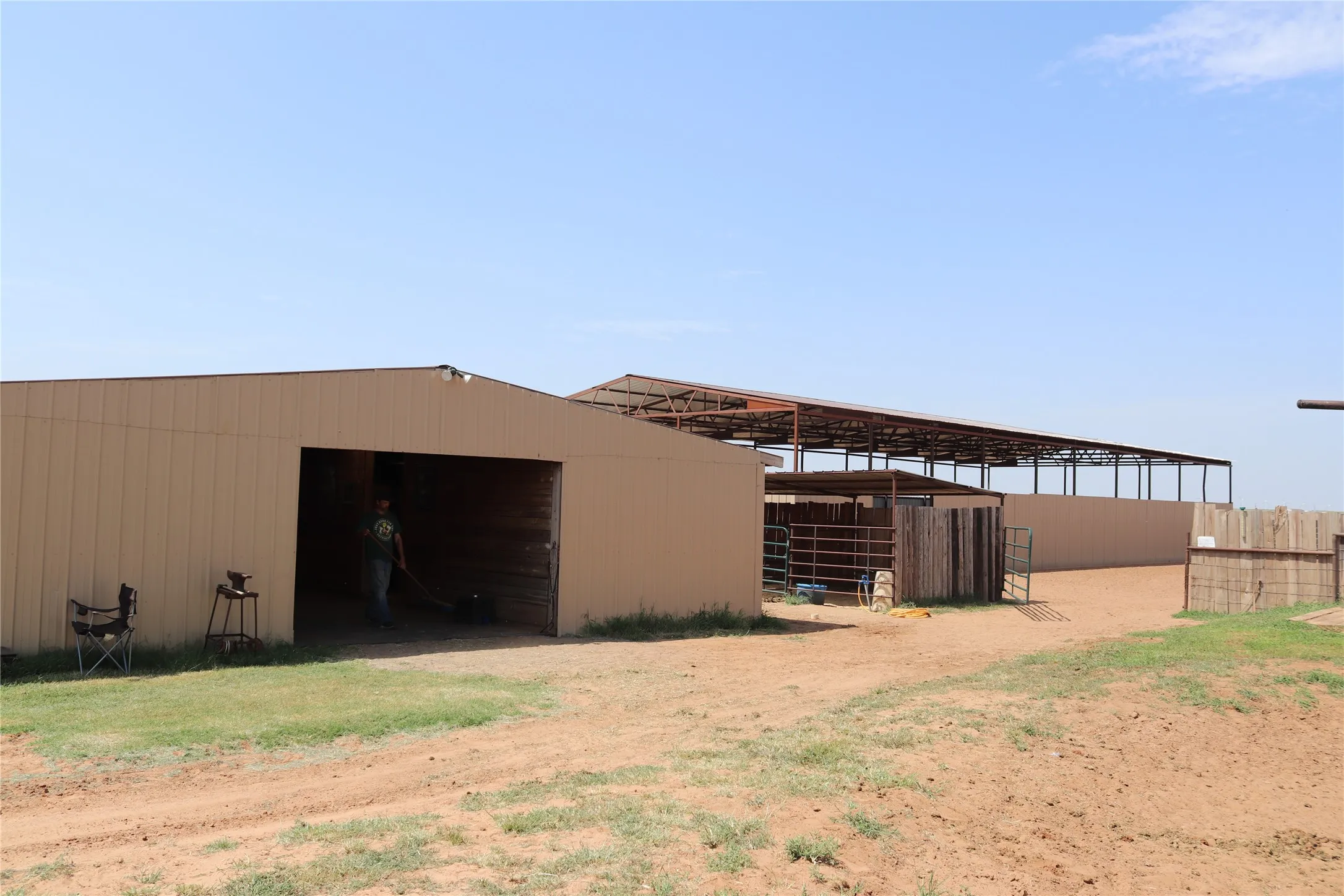 Farm For Sale in Wilbarger County , 9315 CR 106 W, Vernon, Texas 76384, 4 Bedroom, 2 Bathroom, Garage spaces, 2,200 Sqft, built in 2022, mls#21323018, Real Estate Agent in Vernon, Homes For Sale in Wilbarger county, Homes For Sale in Vernon, Realtor in Vernon Texas, Real Estate Brokerage Independent Realty Texas, Luminita Cordes Realtor