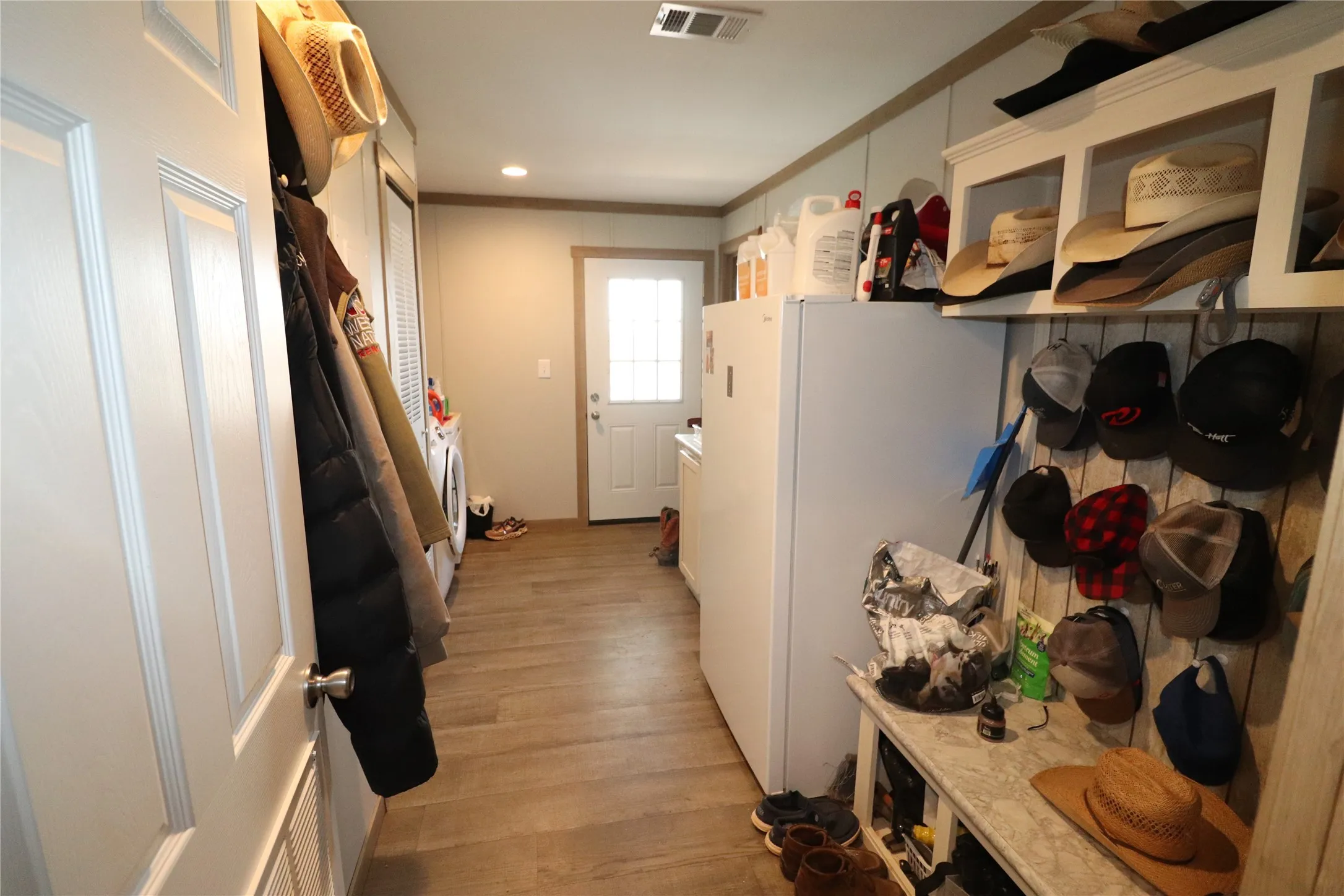 Farm For Sale in Wilbarger County , 9315 CR 106 W, Vernon, Texas 76384, 4 Bedroom, 2 Bathroom, Garage spaces, 2,200 Sqft, built in 2022, mls#21323018, Real Estate Agent in Vernon, Homes For Sale in Wilbarger county, Homes For Sale in Vernon, Realtor in Vernon Texas, Real Estate Brokerage Independent Realty Texas, Luminita Cordes Realtor