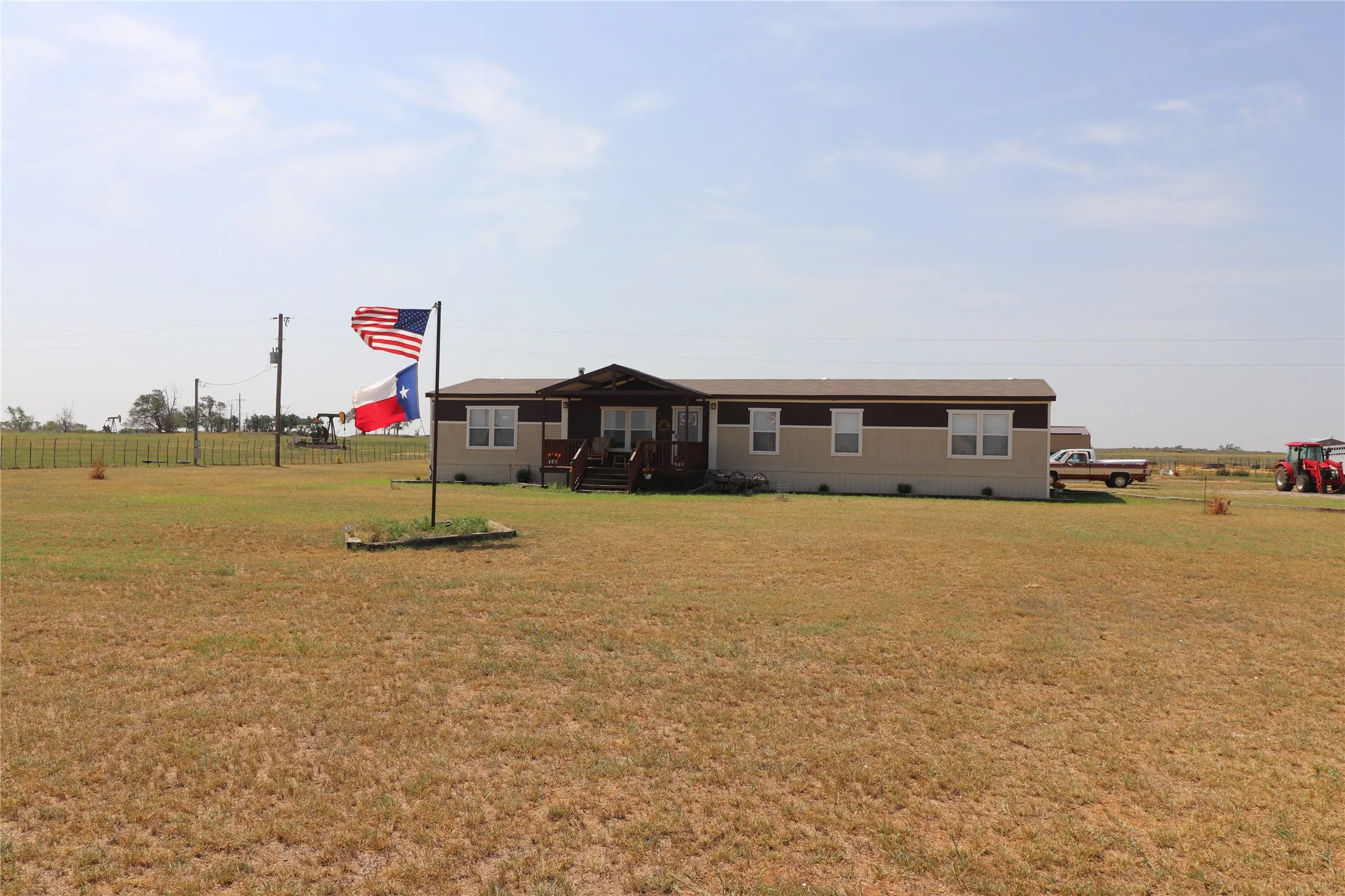 Farm For Sale in Wilbarger County , 9315 CR 106 W, Vernon, Texas 76384, 4 Bedroom, 2 Bathroom, Garage spaces, 2,200 Sqft, built in 2022, mls#21323018, Real Estate Agent in Vernon, Homes For Sale in Wilbarger county, Homes For Sale in Vernon, Realtor in Vernon Texas, Real Estate Brokerage Independent Realty Texas, Luminita Cordes Realtor