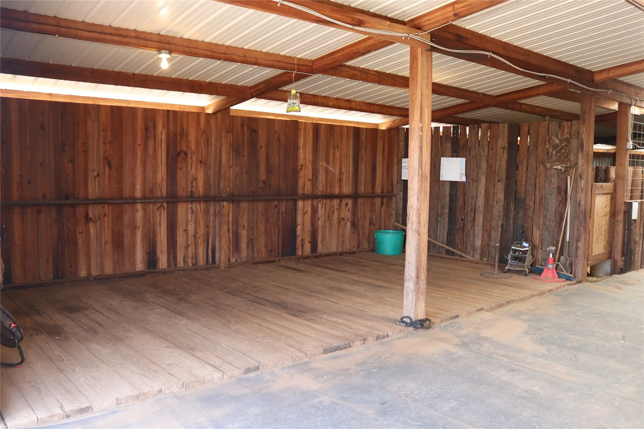 Farm For Sale in Wilbarger County , 9315 CR 106 W, Vernon, Texas 76384, 4 Bedroom, 2 Bathroom, Garage spaces, 2,200 Sqft, built in 2022, mls#21323018, Real Estate Agent in Vernon, Homes For Sale in Wilbarger county, Homes For Sale in Vernon, Realtor in Vernon Texas, Real Estate Brokerage Independent Realty Texas, Luminita Cordes Realtor