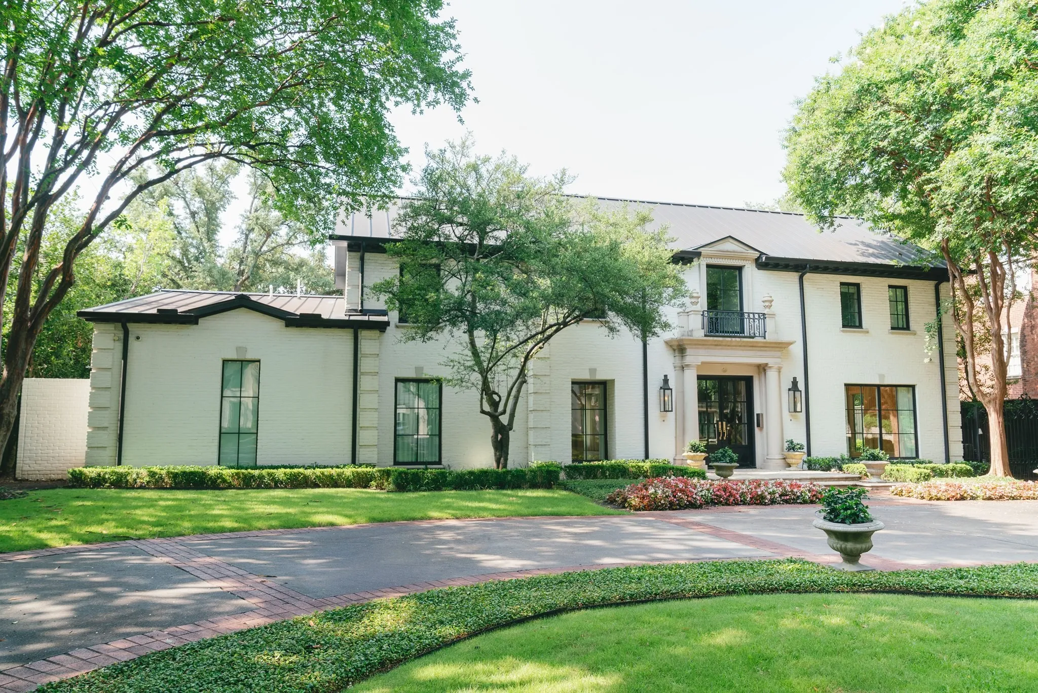 Single Family Residence For Sale in Dallas County , 4433 Bordeaux Avenue, Highland Park, Texas 75205, 5 Bedroom, 8 Bathroom, 2 Garage spaces, 5,298 Sqft, built in 1939, mls#21319396, Real Estate Agent in Highland Park, Homes For Sale in Dallas county, Homes For Sale in Highland Park, Realtor in Highland Park Texas, Real Estate Brokerage Independent Realty Texas, Luminita Cordes Realtor